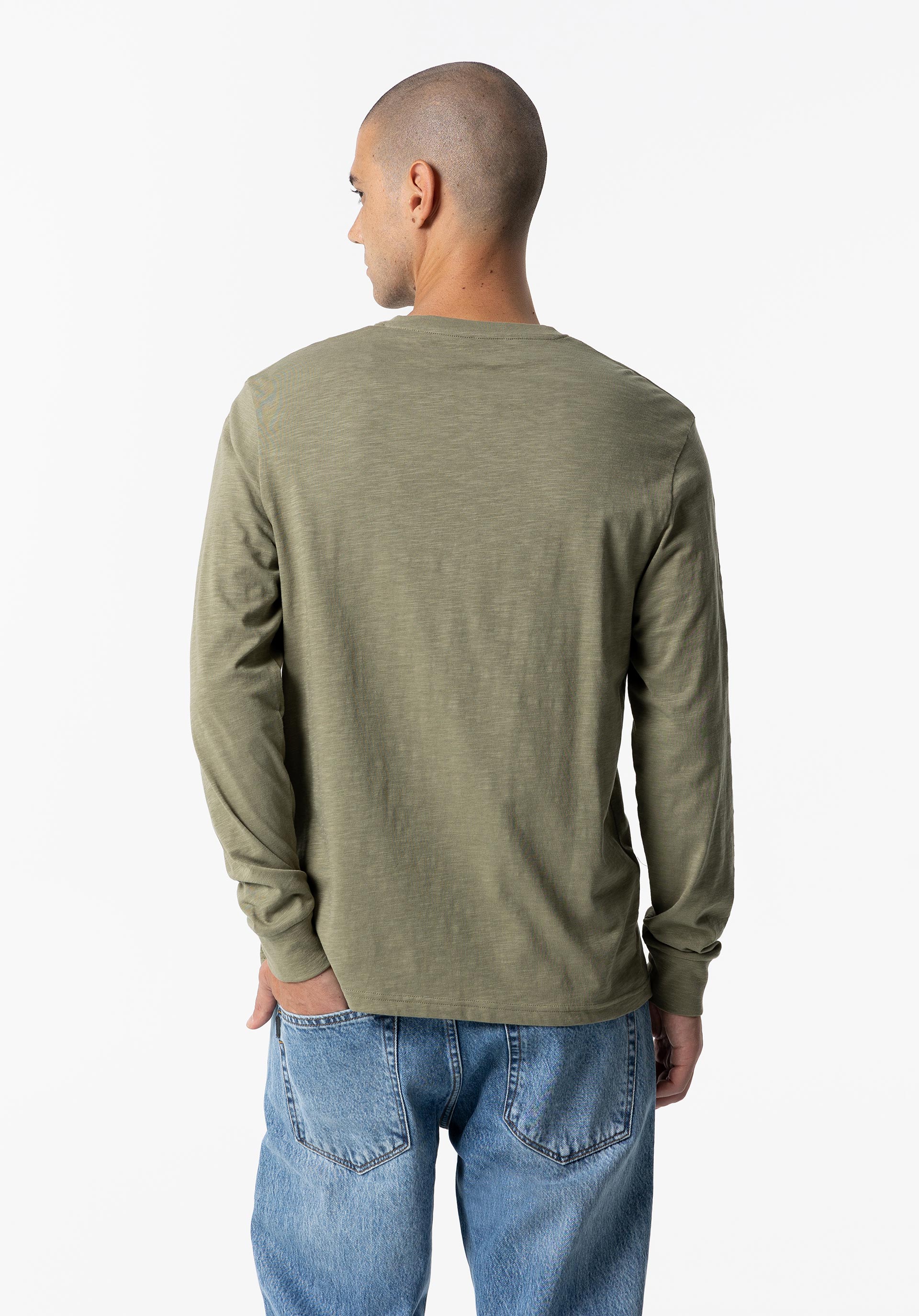 T-shirt Básica com Bolso
