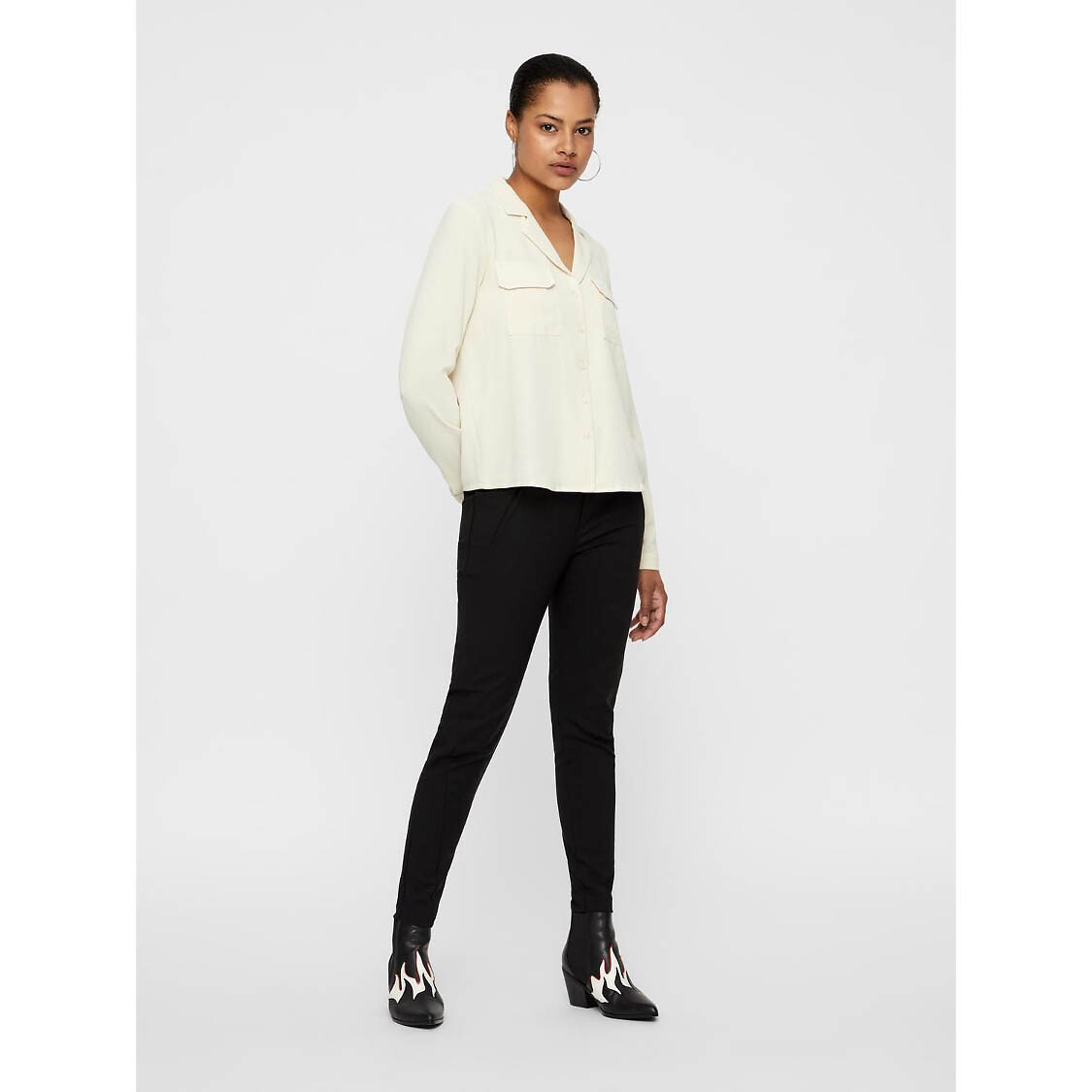 VERO MODA<br>Calças justas 7/8