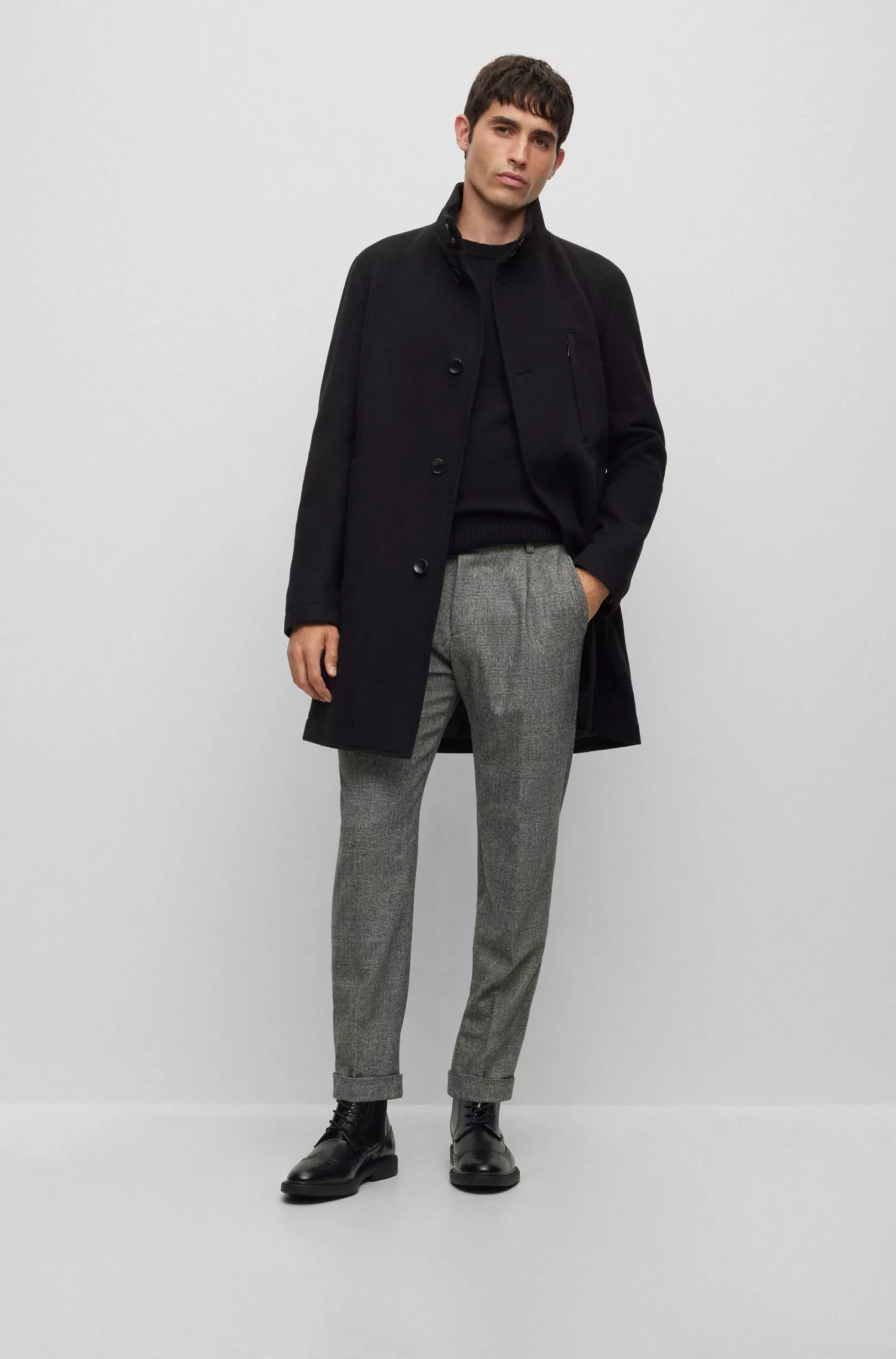 Calça BOSS preta de corte relaxado em tecido elástico xadrez.