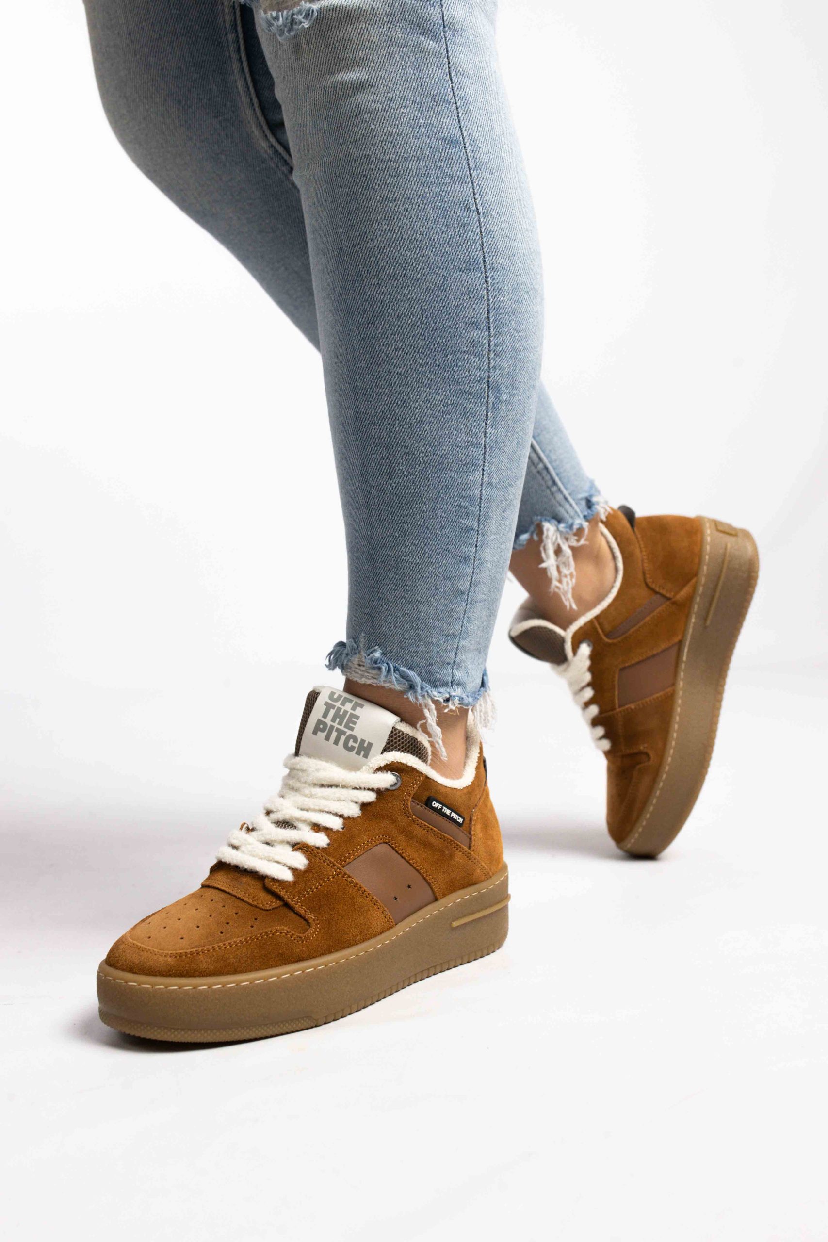 Off The Pitch Mocha Sneakers Dames Bruin