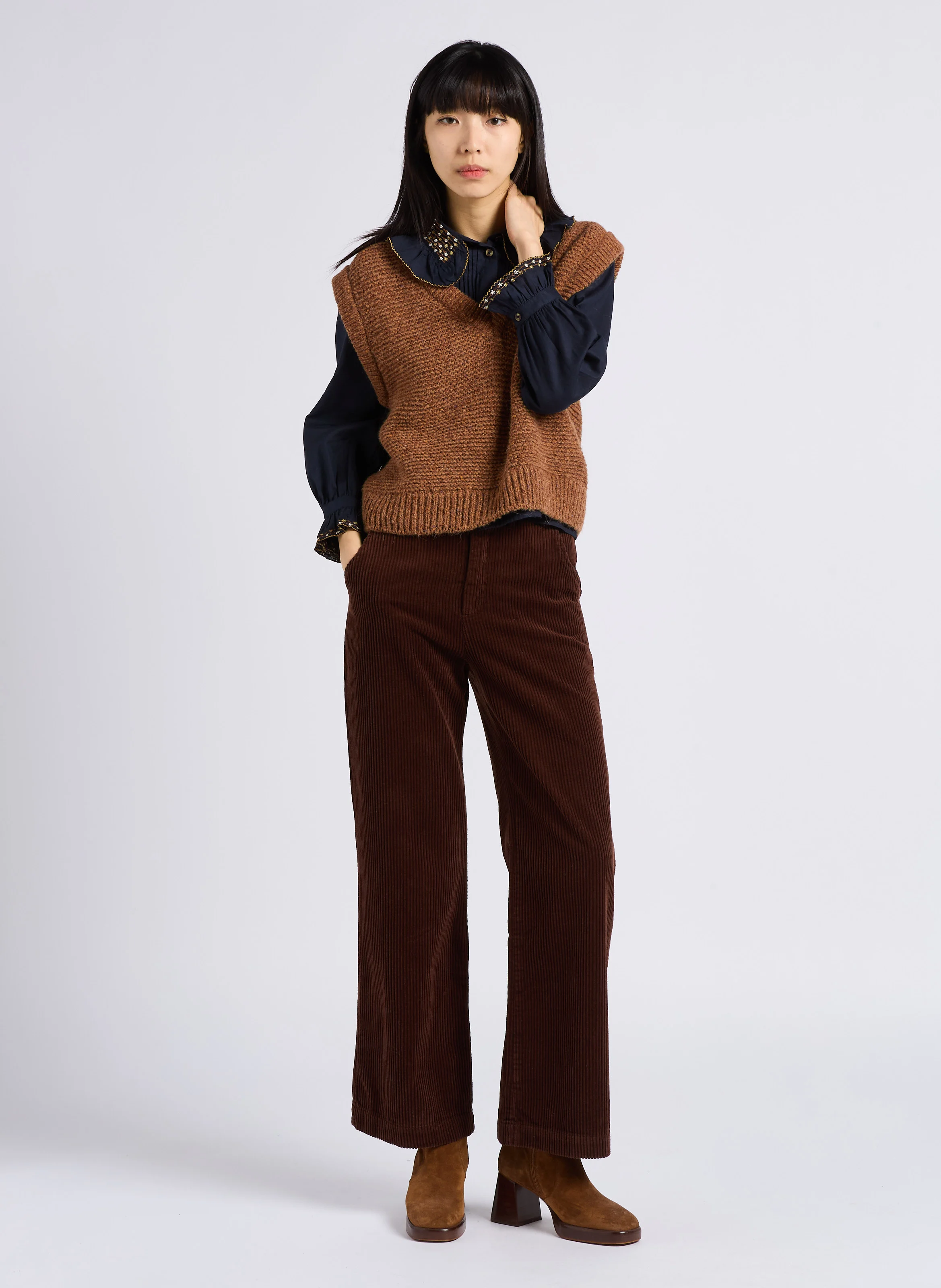ANELLE - Pantalon en velours côtelé | Marron