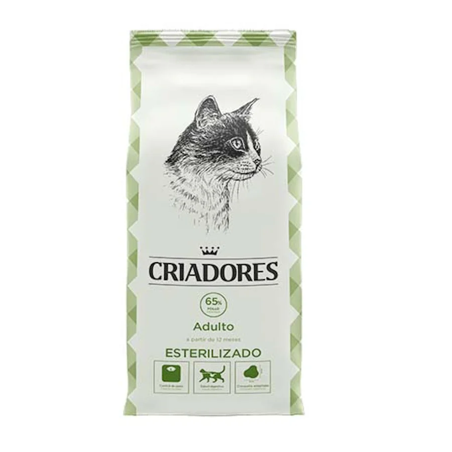 Ração para gatos adultos esterilizados com frango da Breeders.