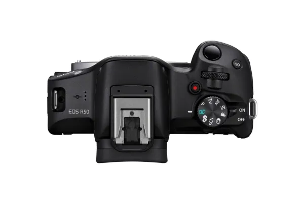 Canon EOS R50 - Digitalkamera - spejlløst - 24.2 MP - Full Frame - 4K / 30 fps - 2.5x optisk zoom RF-S 18-45 mm F4.5-6.3 IS STM objektiv - Wi-Fi, Bluetooth - sort
