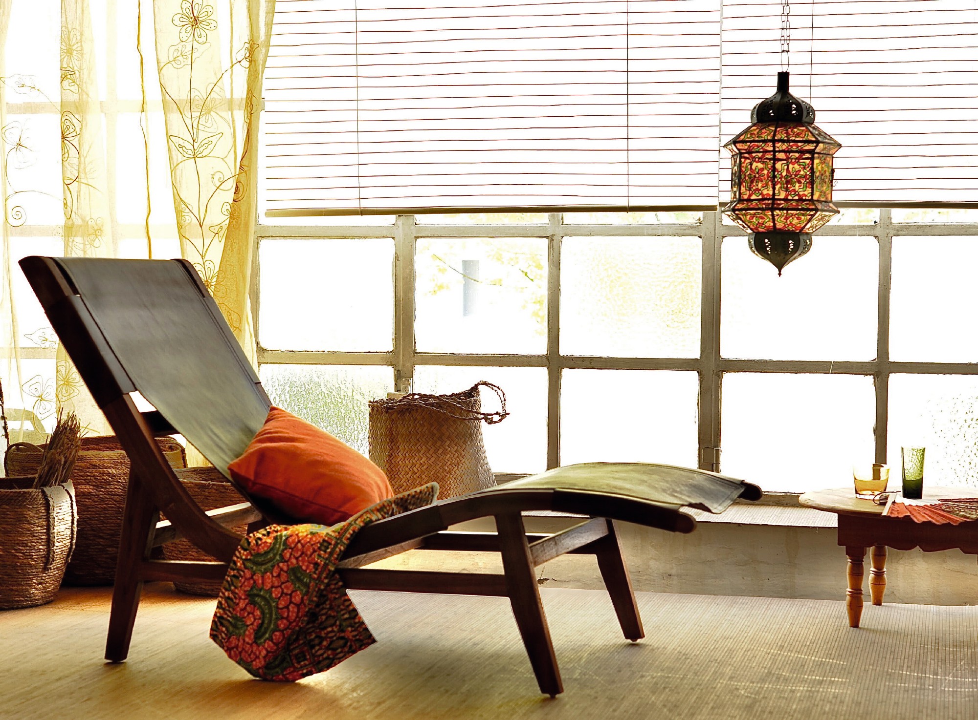 Lounge Liege 'Quency', Teak und Leder, B 61 cm, H 80 cm, L 137 cm von fischer's lagerhaus