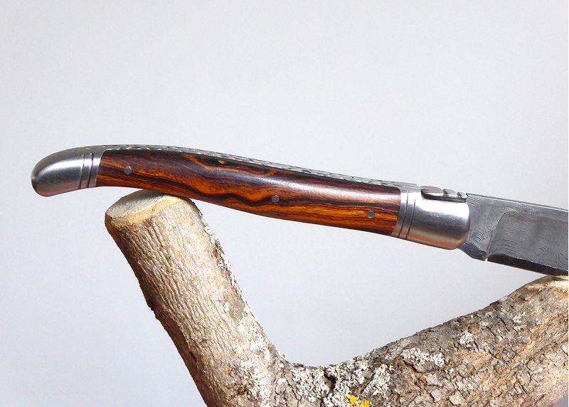 Couteau Laguiole avec un manche en Bois de Fer d'Arizona