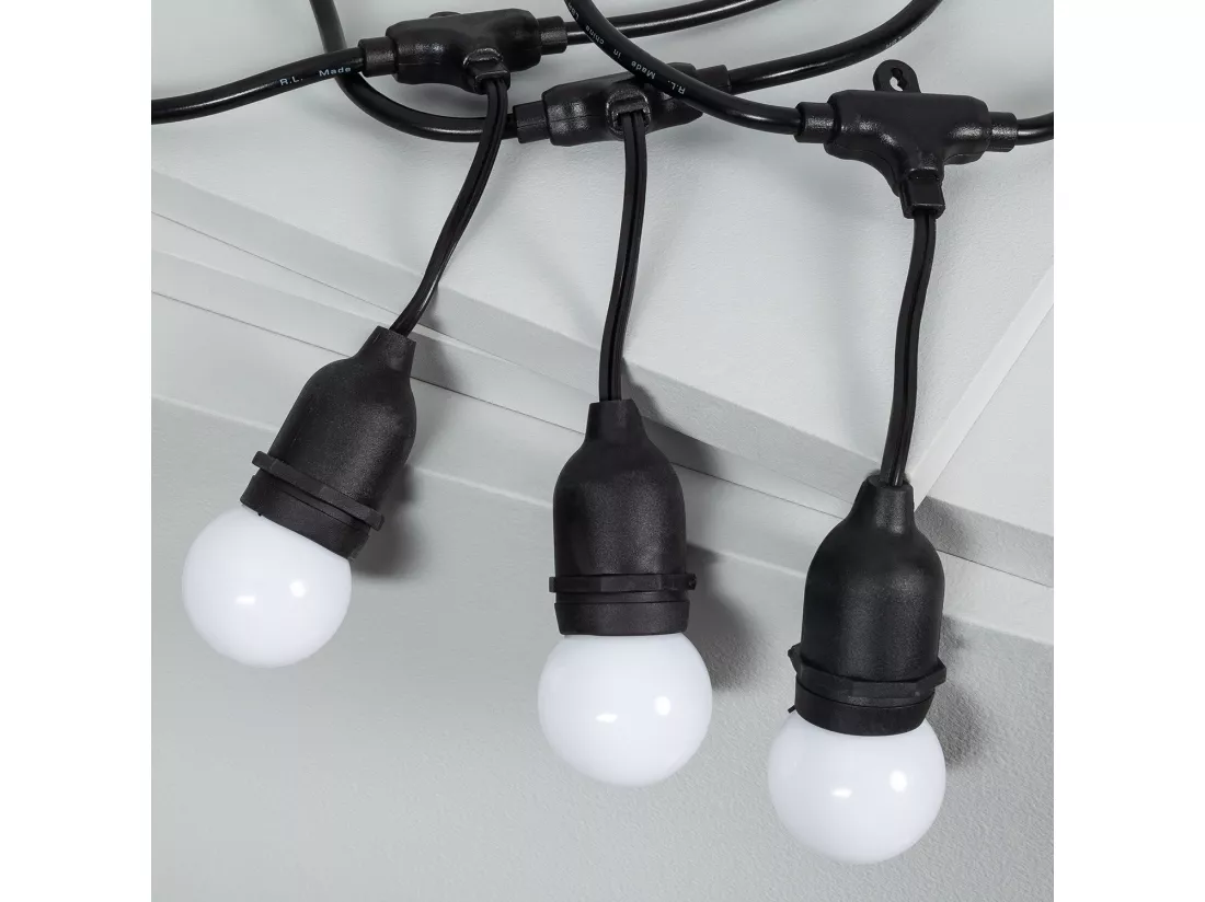 Kit Guirlande Waterproof 5.5m Noire + 8 Ampoules LED E27 G45 3W de Couleurs Blanc