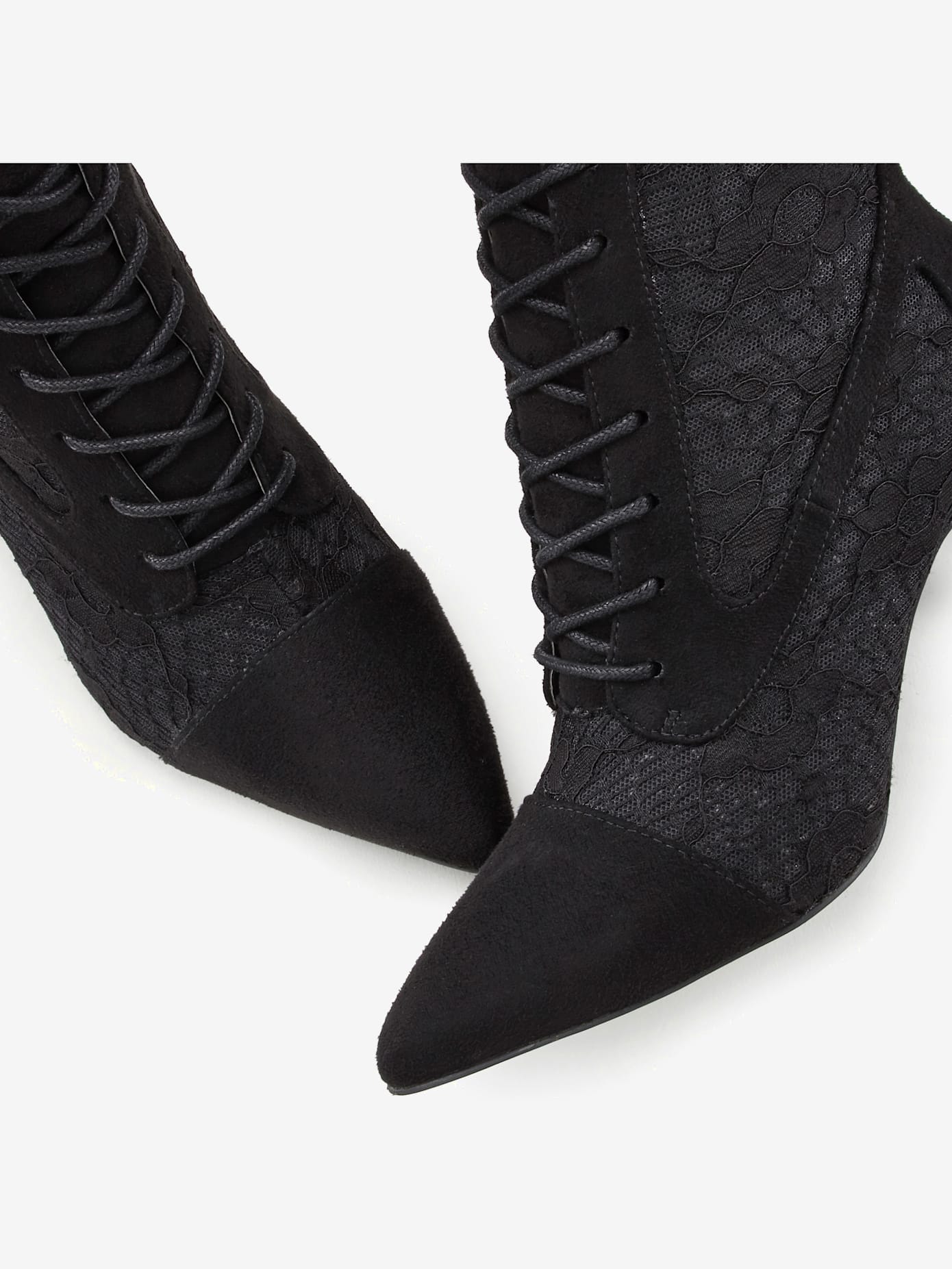 Bottines à lacets détails en dentelle tendance