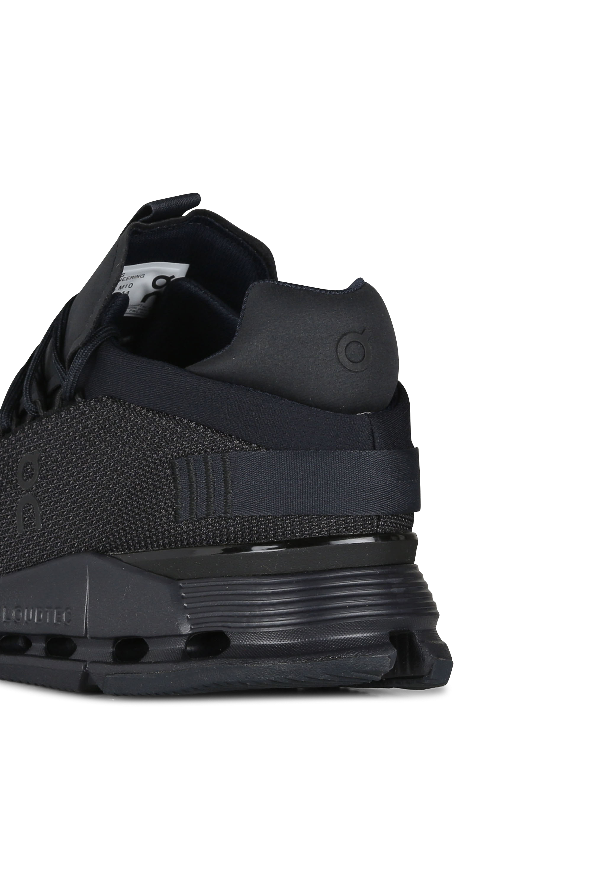 ON Baskets  CLOUD Noir