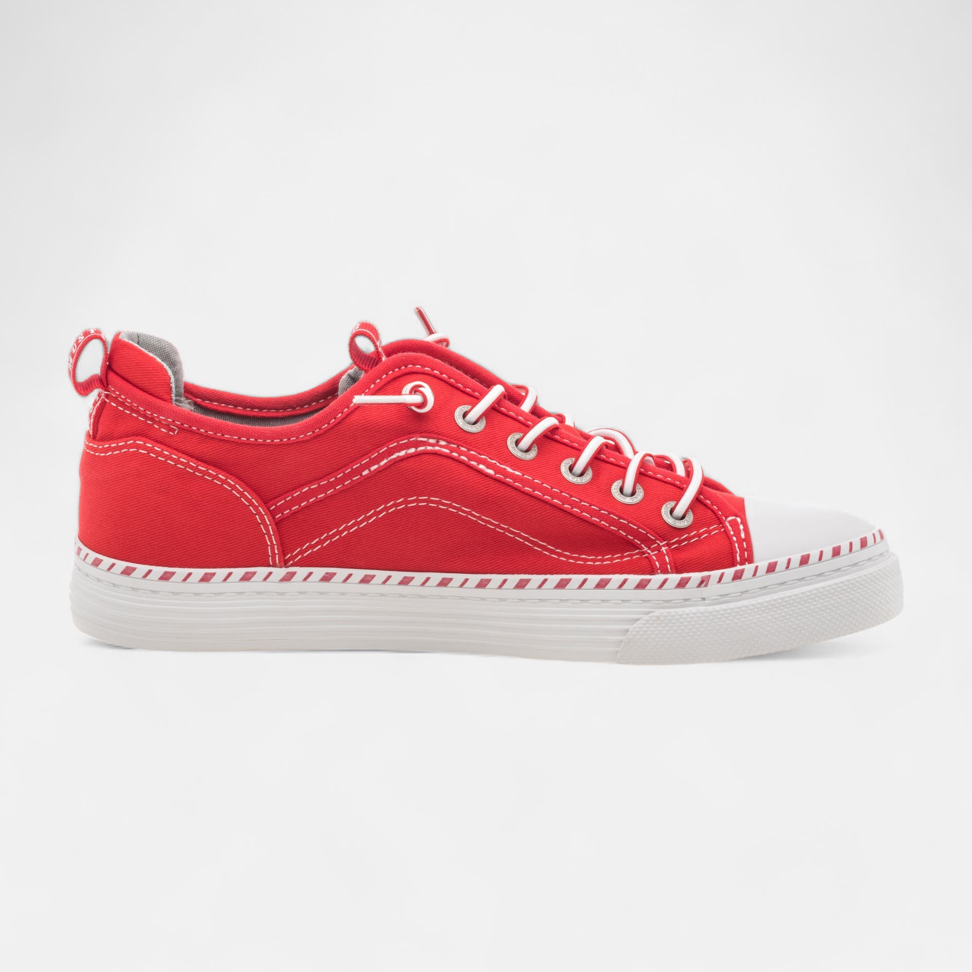 Baskets en toile Femme rouge