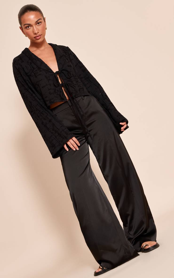 Noir Chemise Texturée Légère En Tissu Tissé Avec Nœud Devant