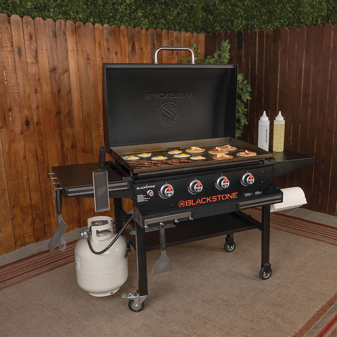Blackstone 36in. Griddle with Hood & Front Shelf