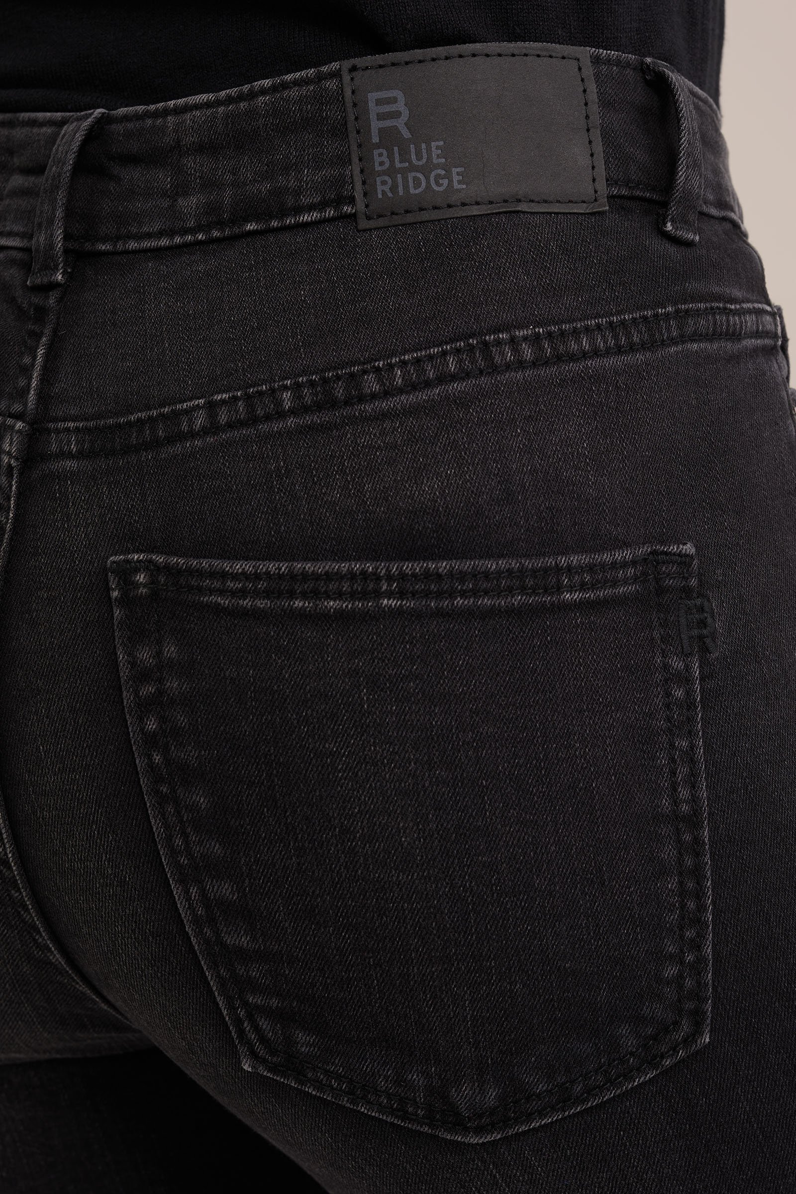 high rise flared jeans met stretch Blue Ridge Zwart