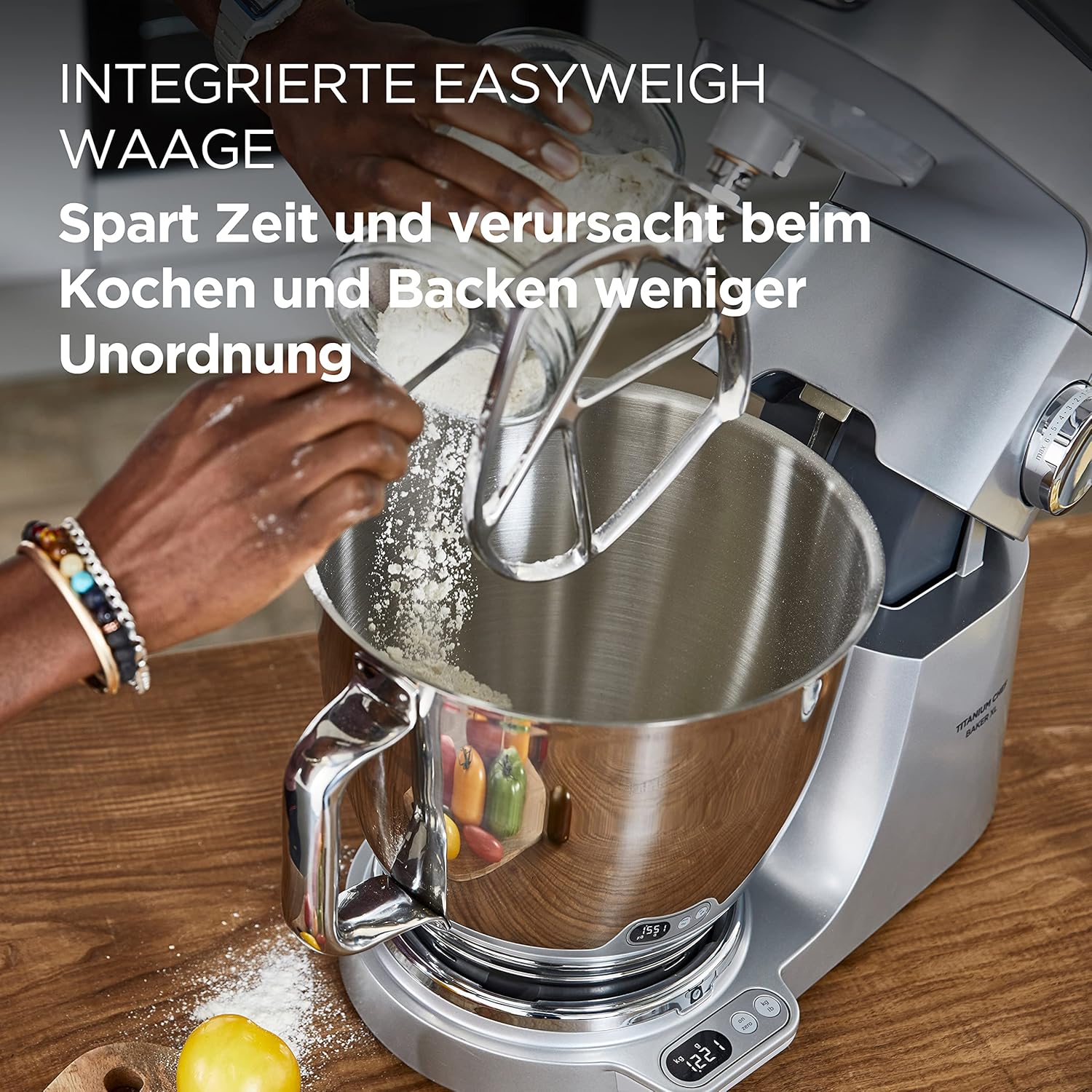 Kenwood Titanium Chef Baker XL KVL85.424SI Küchenmaschine mit integrierter Waage, inkl. 4-teiligem Patisserie-Set, 7 L und 5L Rührschüssel, stufenloser Geschwindigkeitsregler, 1200 W, Silber