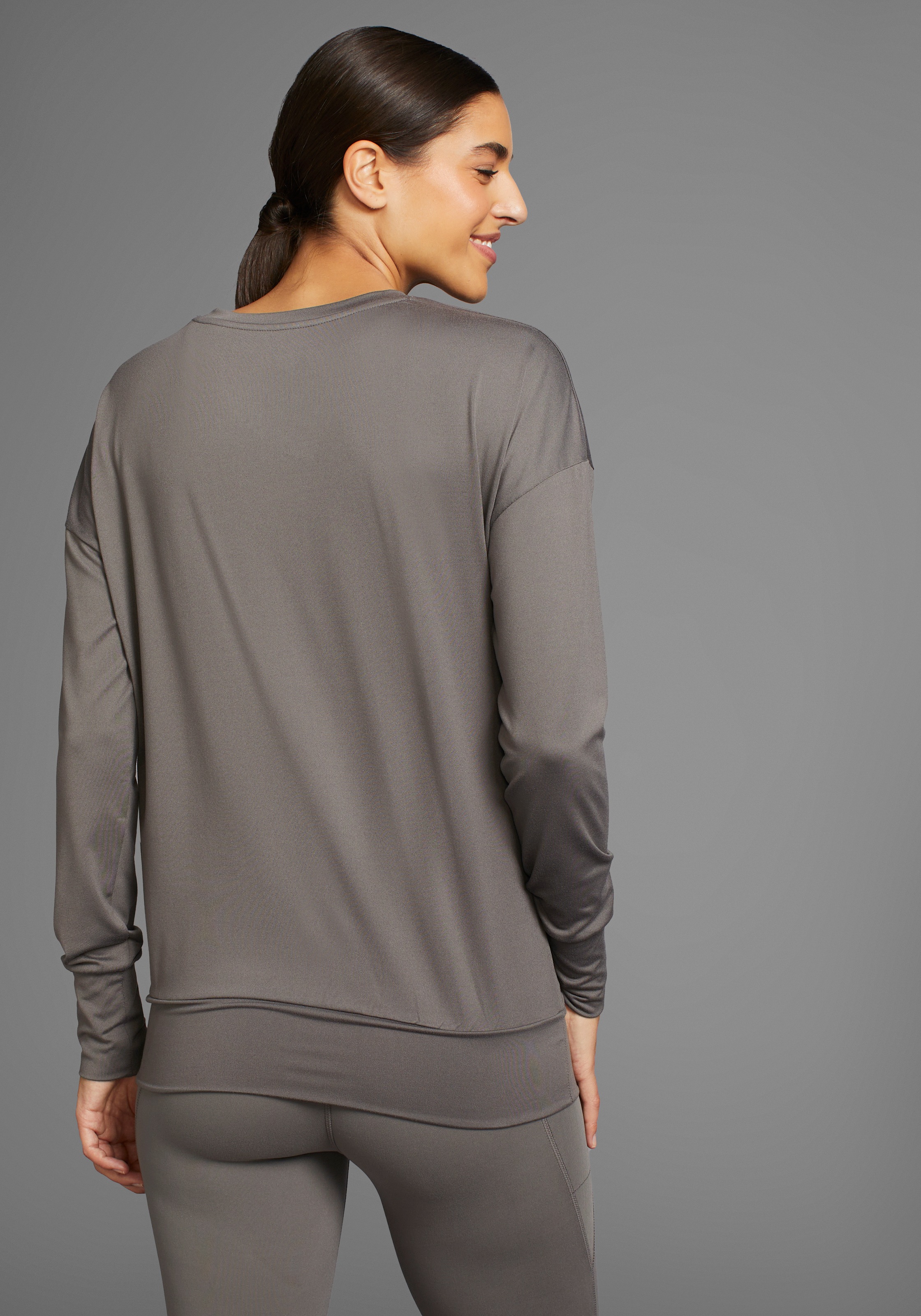 FAYN SPORTS Yogashirt, 2er-Packer Packung, Atmungsaktiv & schnelltrocknend im praktischen 2er-Pack