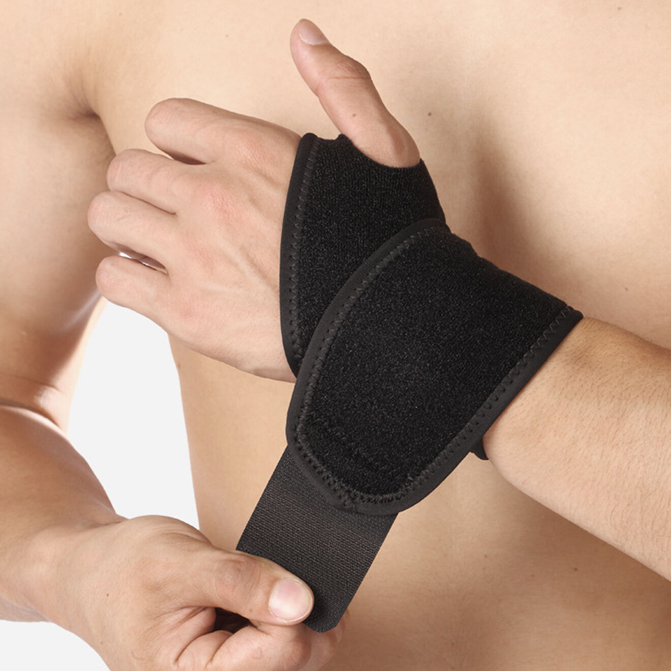 Onamaste Protection Poignet gauche noir - 36x9.5x0.2 cm