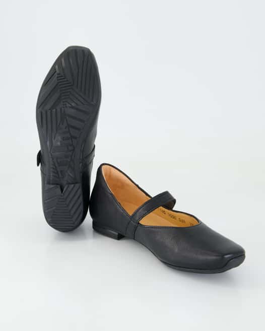 Think 3-001145-0000 Pumps in Schwarz