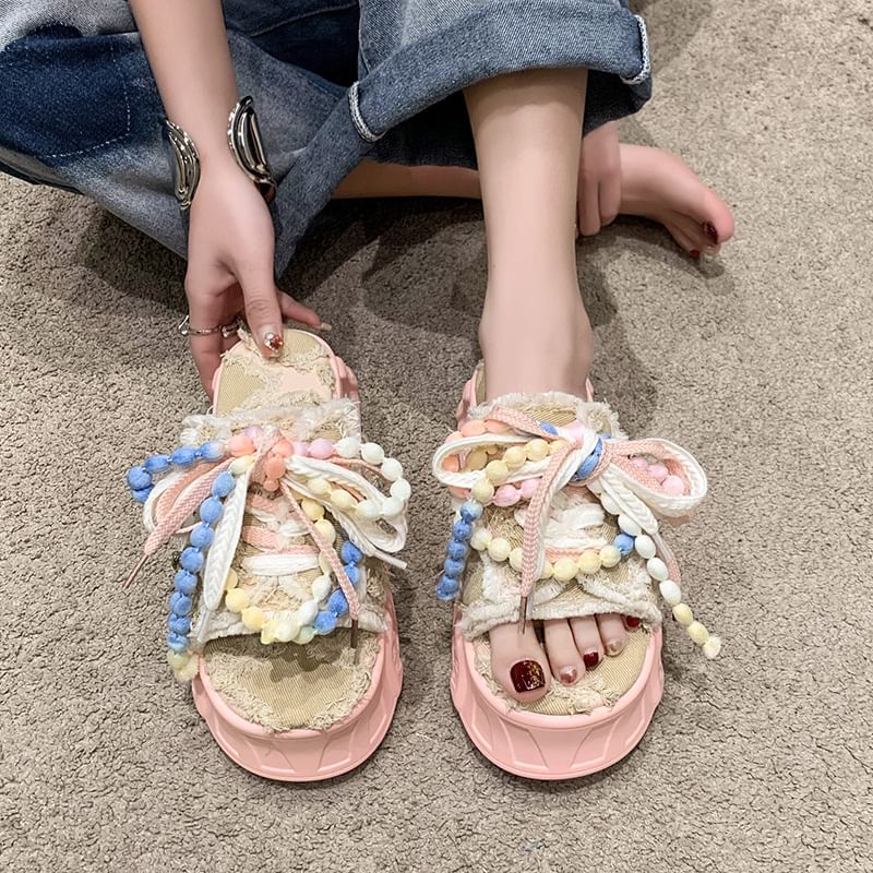 Silverslyre - Platform sandalen met kralen en gewassen denim