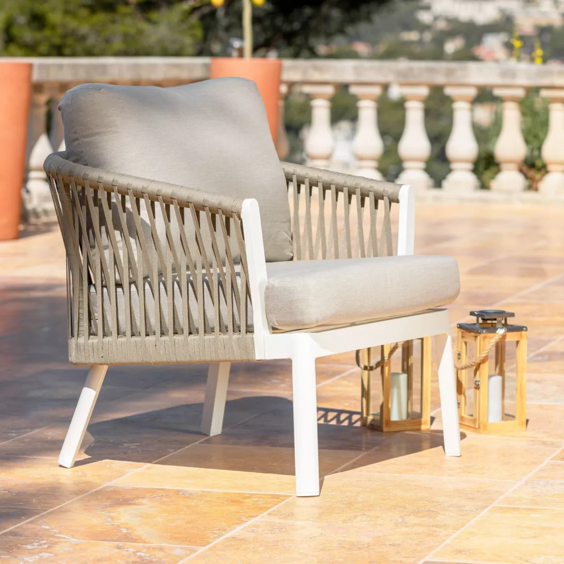 Salon de jardin en aluminium 5 places 4 pcs Amalfi Blanc et taupe
