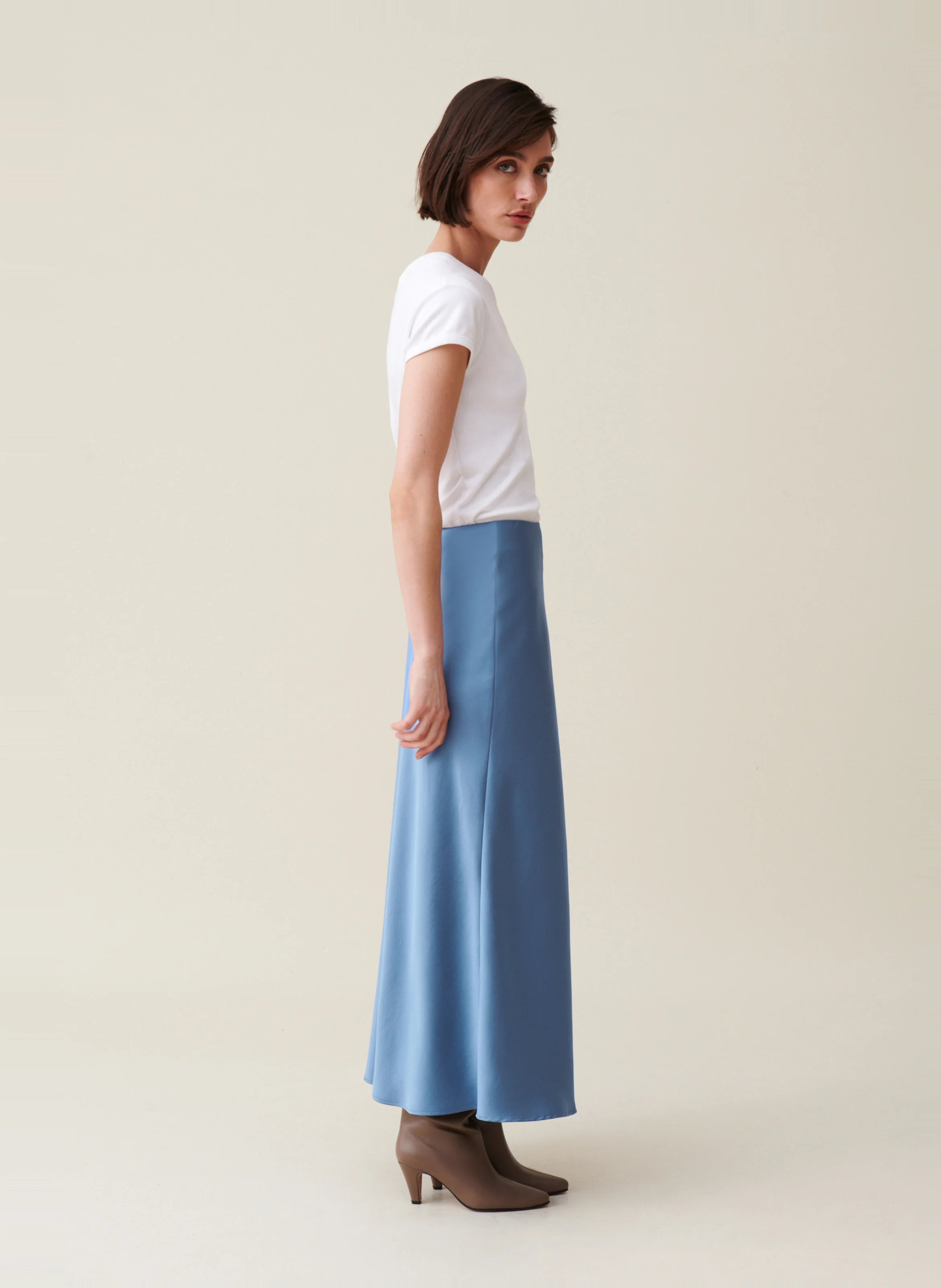 Jupe longue fluide satinée| Bleu
