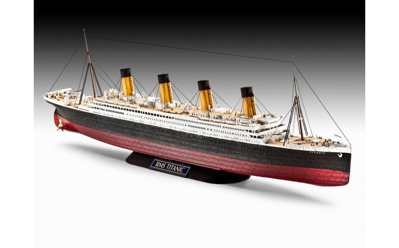 1/700 R.M.S. Titanic