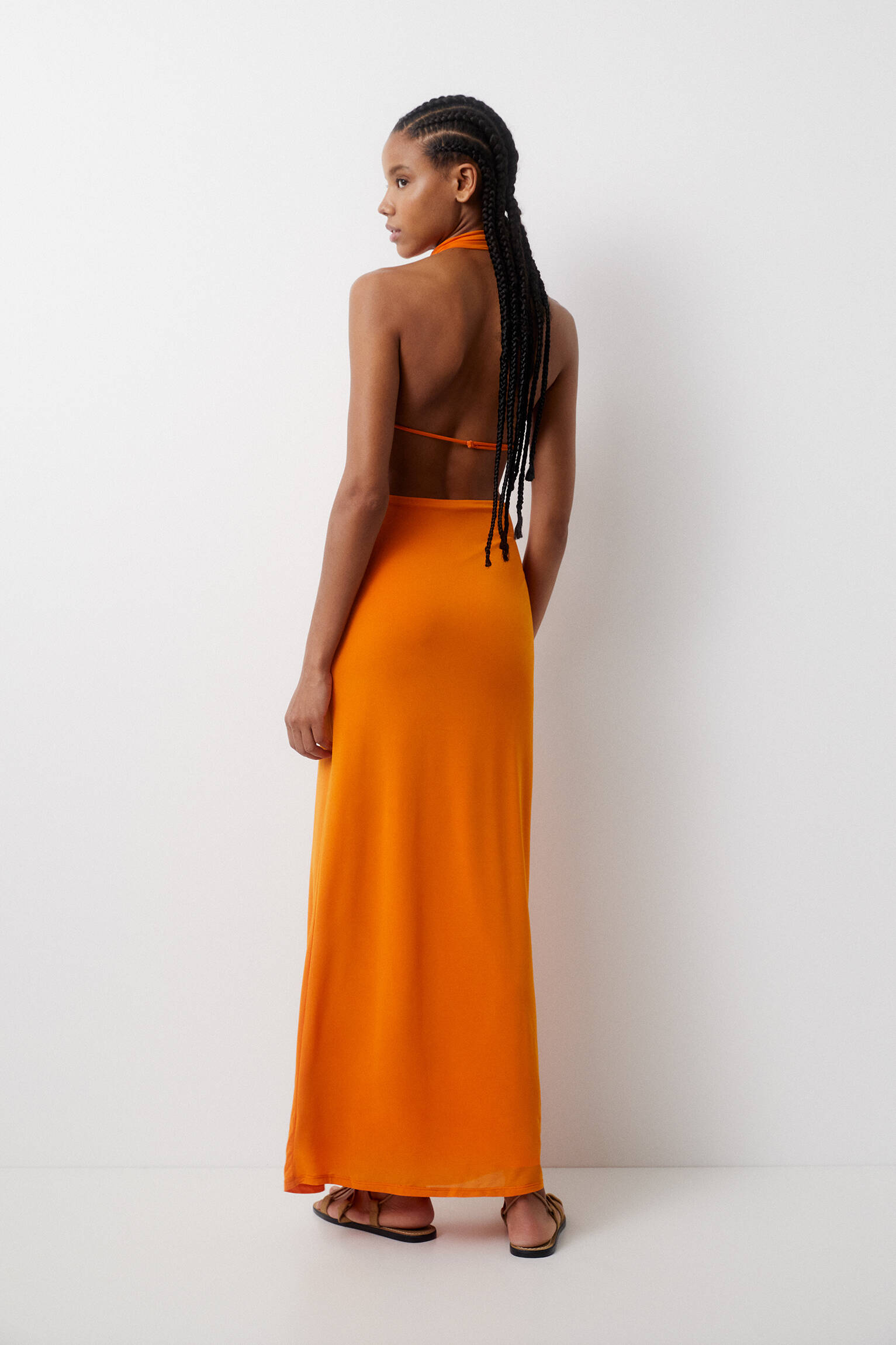 VESTIDO LONGO COM DECOTE ALÇA NO PÉ - LARANJA
