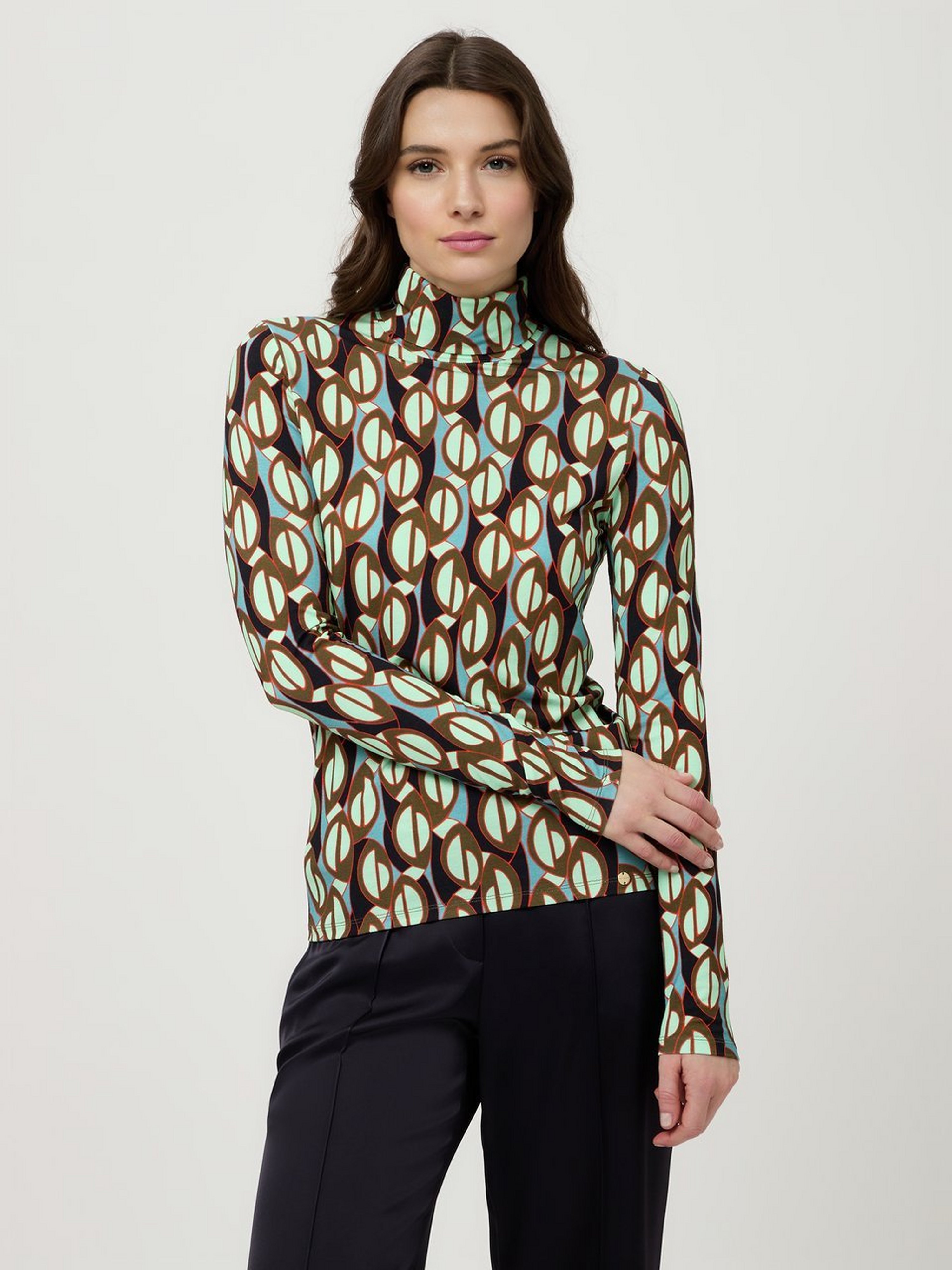 Rollkragen-Shirt