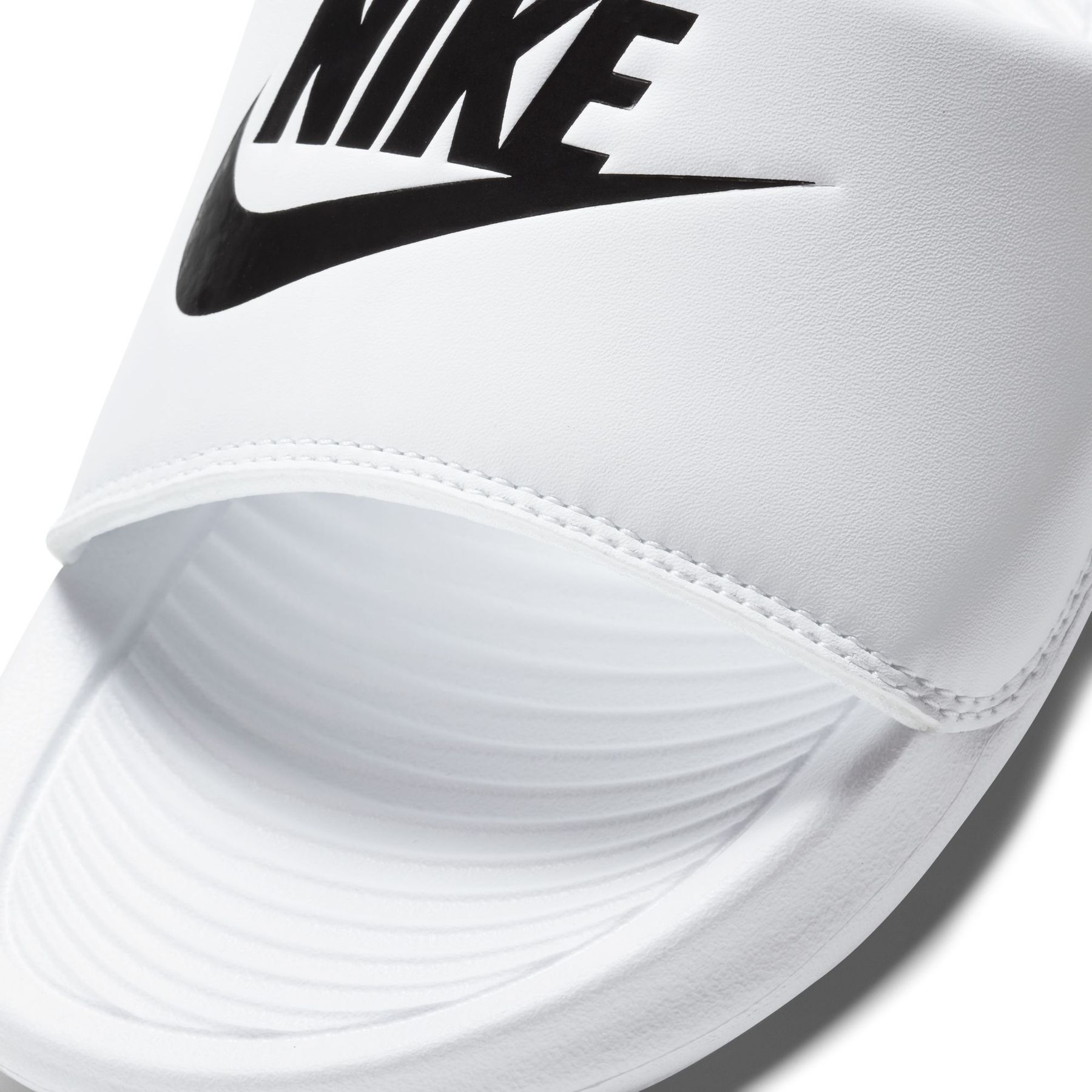 NikeNIKE VICTORI ONE WOMEN'S SLIDES