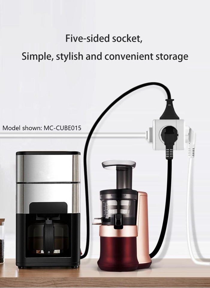 MicroConnect - 4-vejs Schuko, 2 USB-porte Power Cube - Med 1,5 m kabel