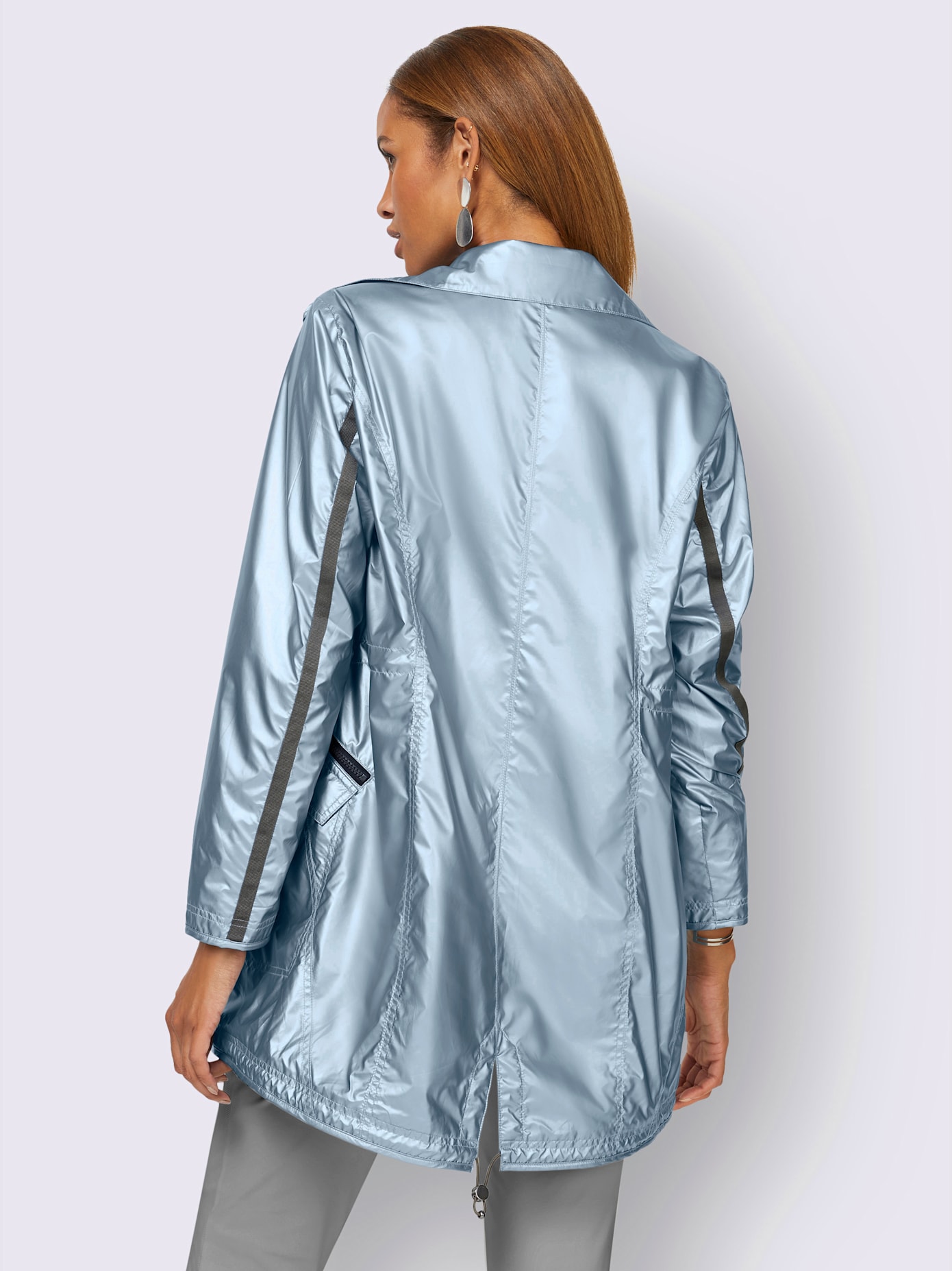 Veste jolie matière brillante