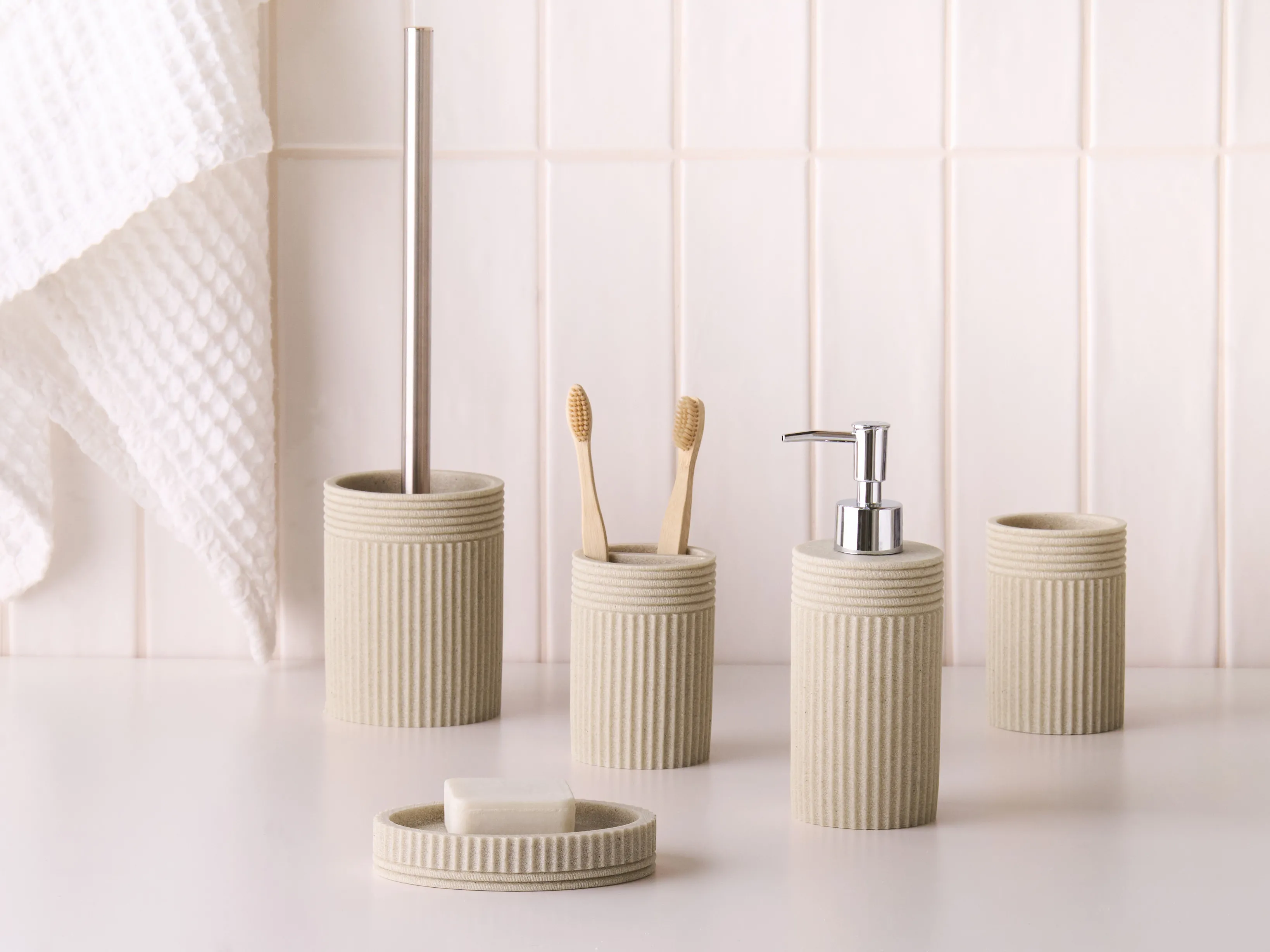 5-delige badkameraccessoireset CHANCAY Lichtbeige