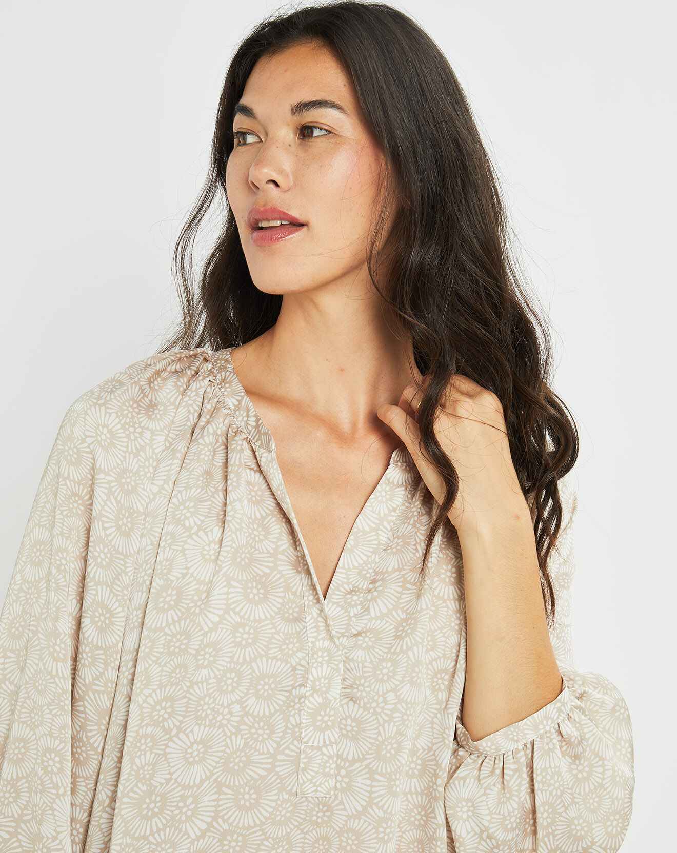 Lauren Vidal Blouse satinée Ciara imprimée natural beige