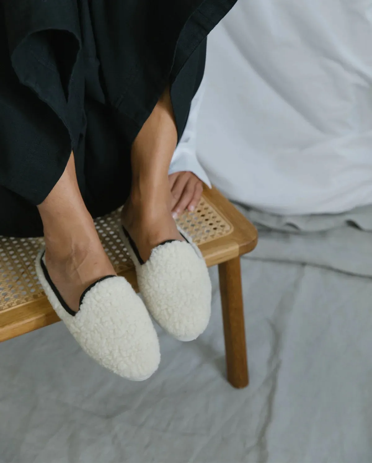 Mules En Bouclettes De Laine Angarde