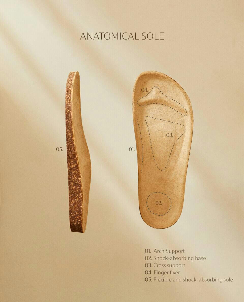 Chinelo Mule de feltro com fivela revestida