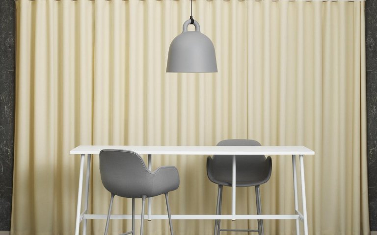 Normann Copenhagen Form Armchair barkruk 65cm bruin