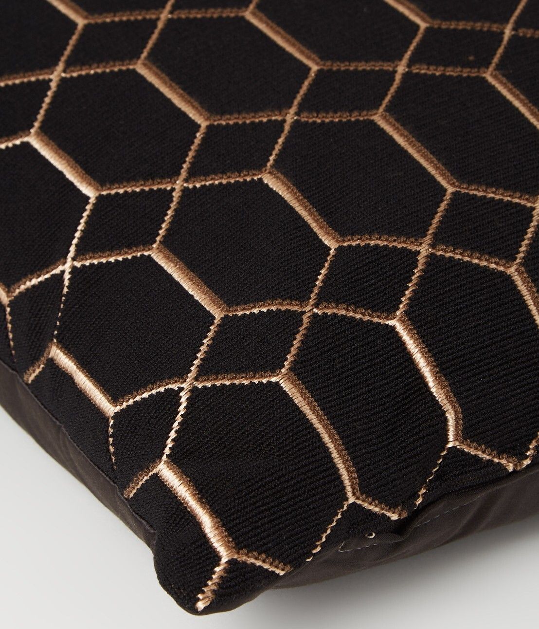 Sierkussen Black Gold Petter  | Claudi