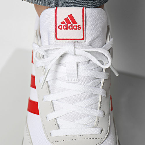 Baskets Run 60s HP2260 Footwear White Better Scarlet Grey One
