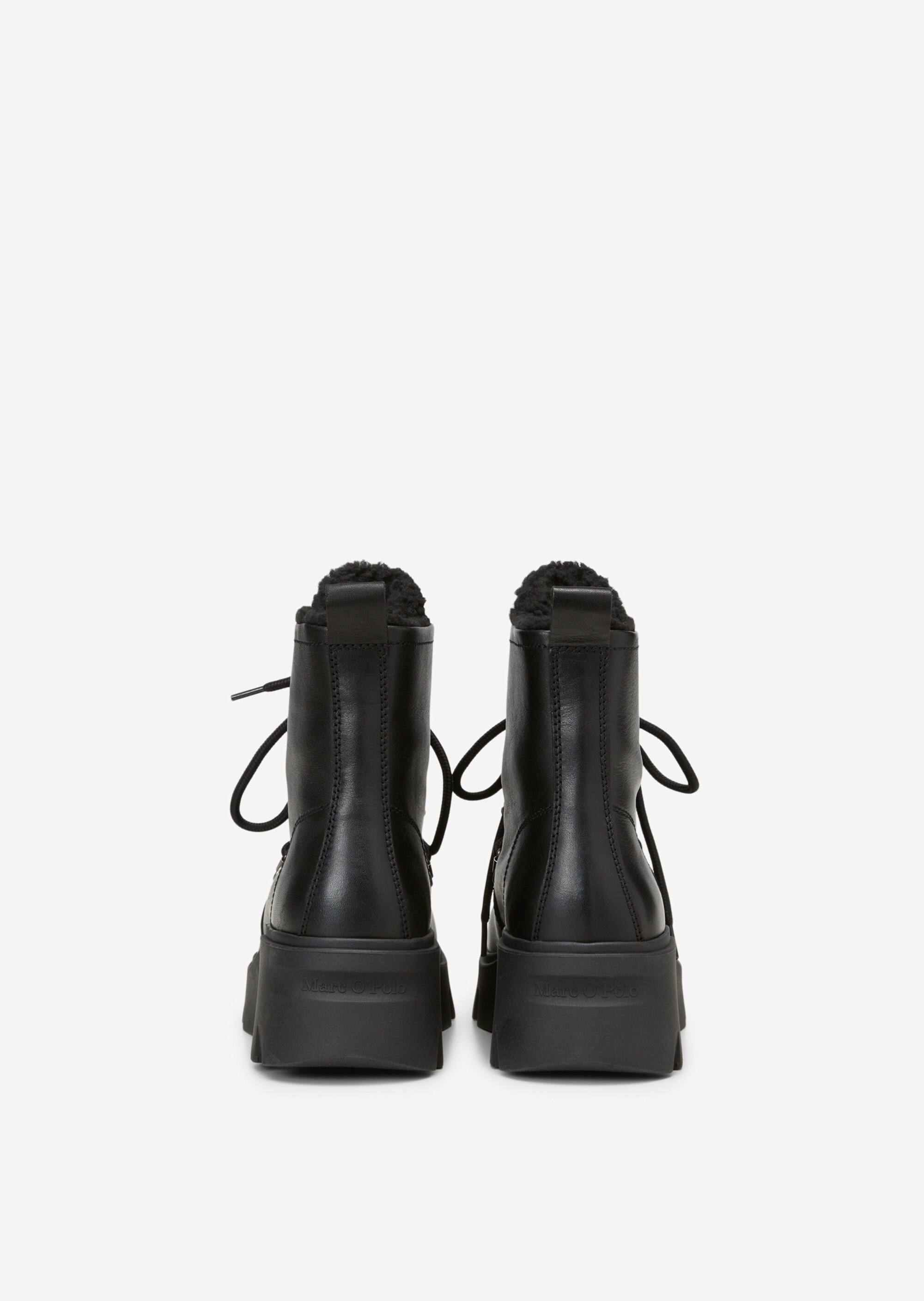 Schnürstiefel aus softem Kalbleder