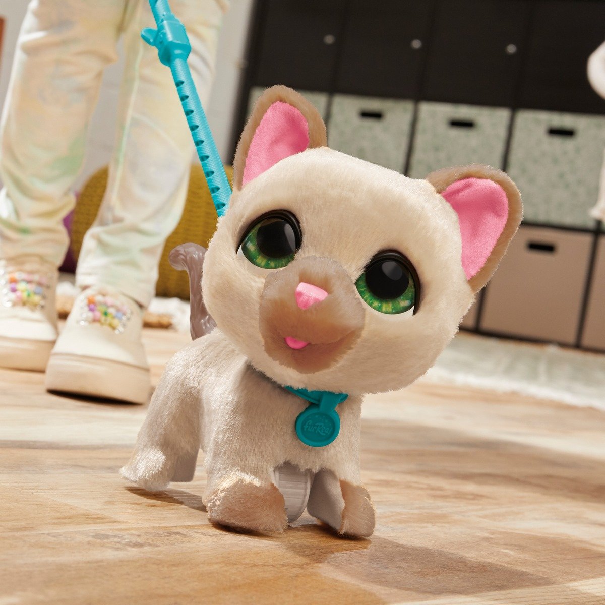 Mon grand chaton marcheur FurReal