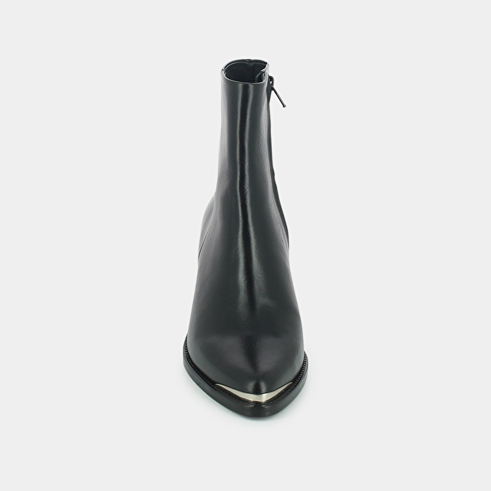 Bottines à talons et embouts argentés  en cuir noir