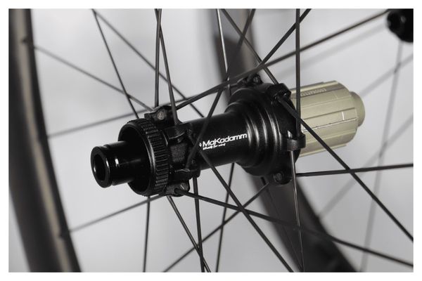 PAIRE DE ROUE DE ROUTE MAKADAMM STARK U56 DISC PREMIUM À PNEUS - 1596GR LA PAIRE