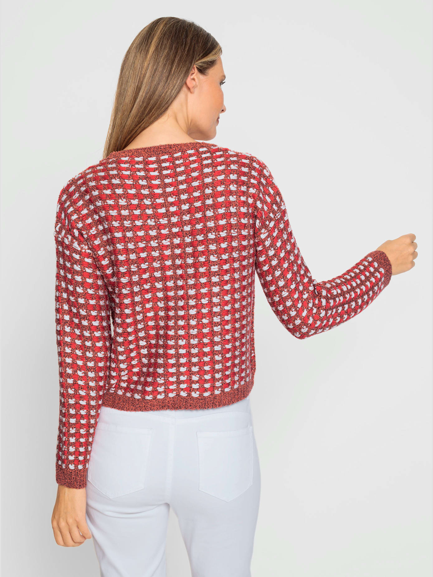 Pull superbe motif tricoté