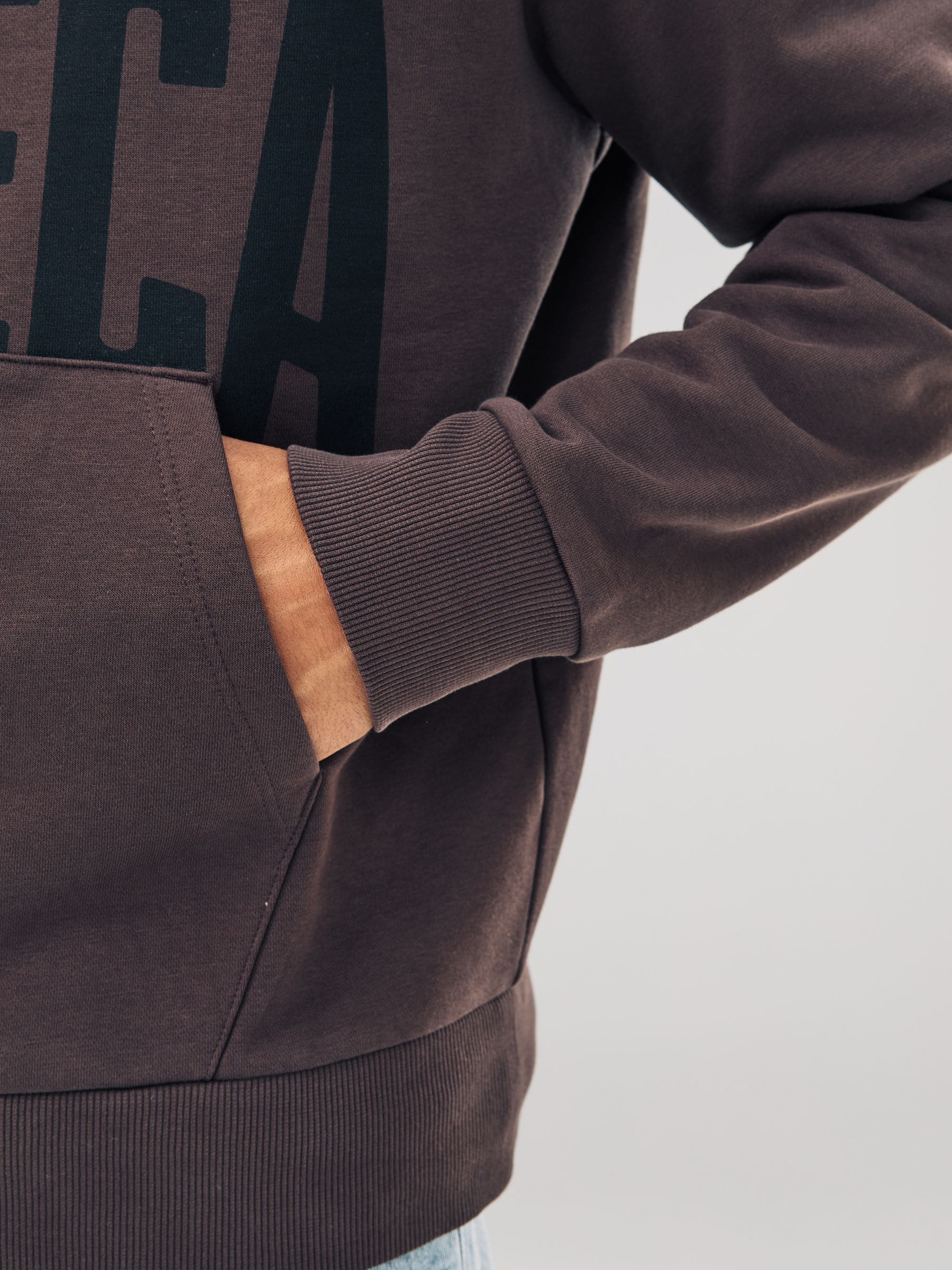Chocoladebruin - Hoodie met grafische print