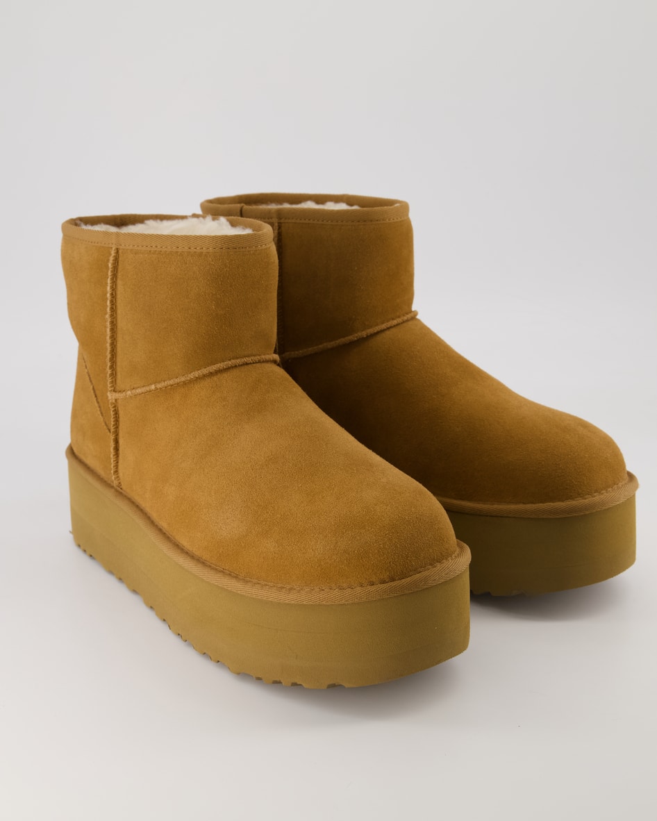 UGG Classic Mini Platform Winterschuhe in Braun