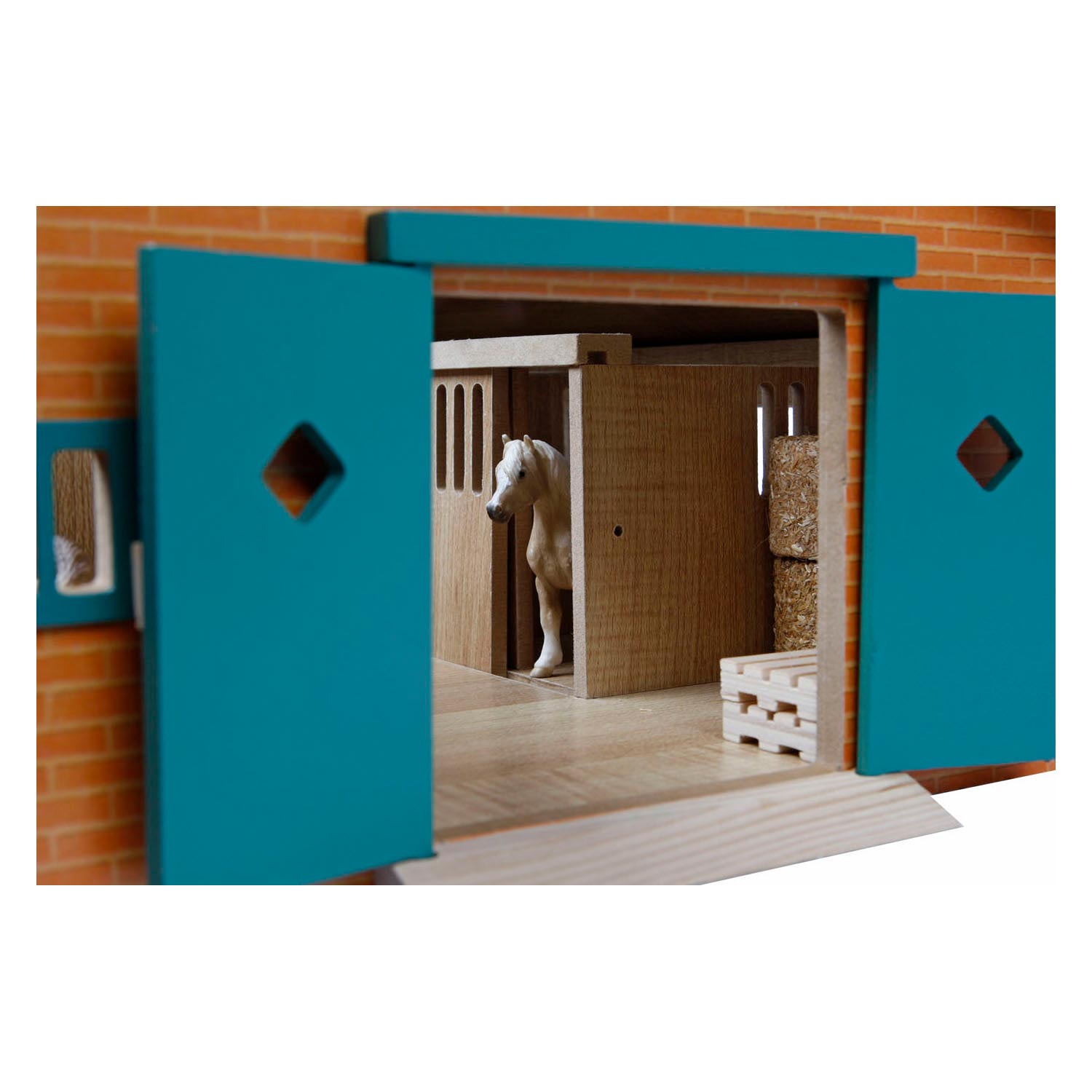 Kids Globe Paardenstal Hout Met 9 Paardenboxen 1:32