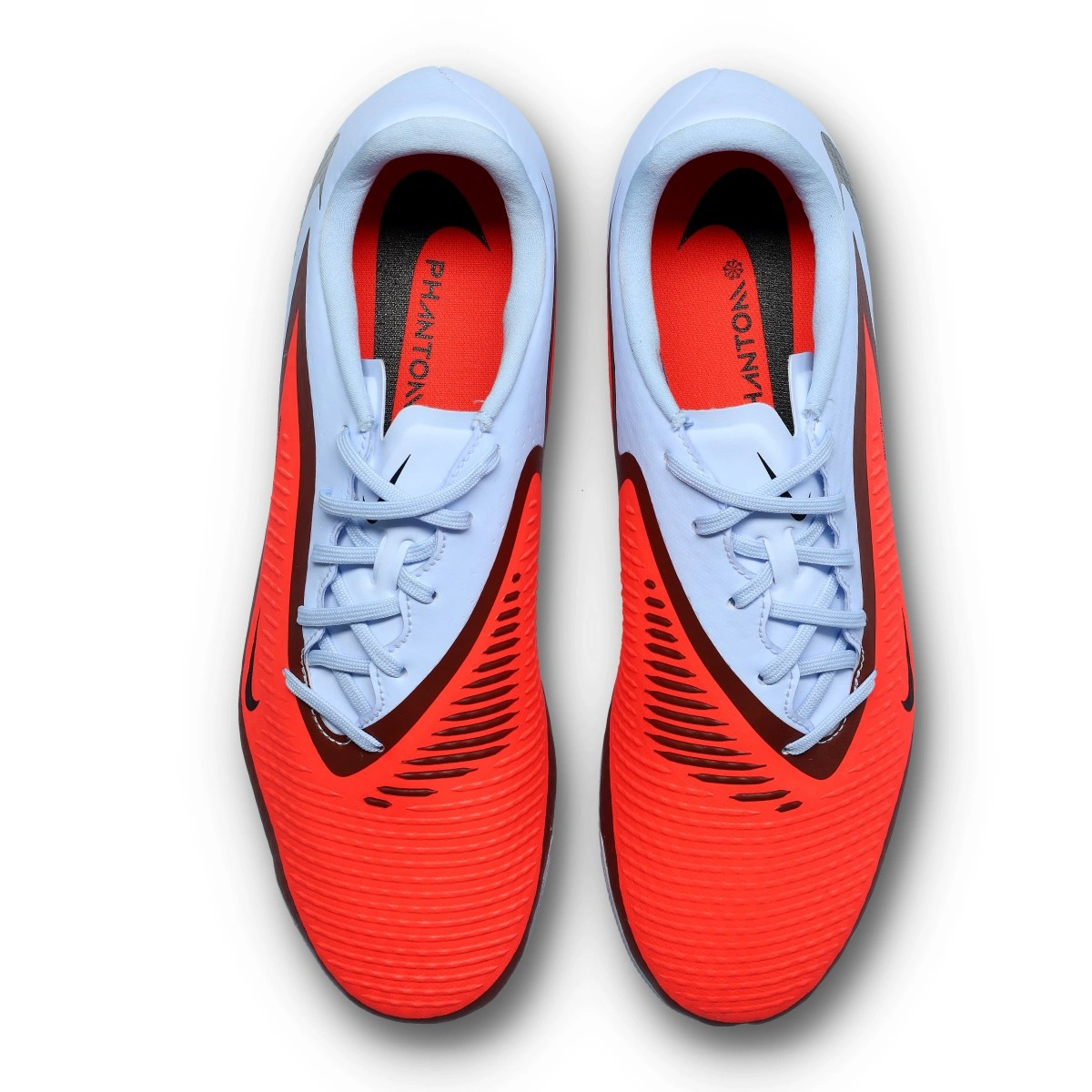 Chuteira Nike Phantom 6 Low Academy AG