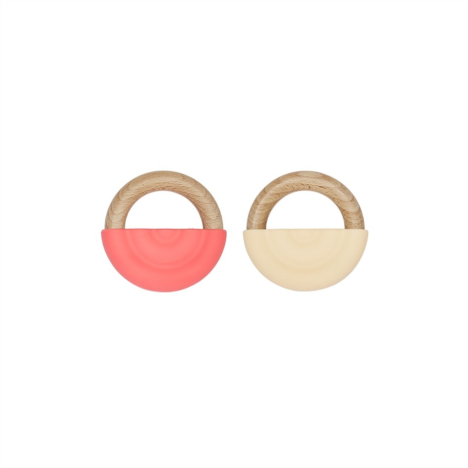 OYOY Mini - Regnbue Teether - Kirsebærrød / Vanilje