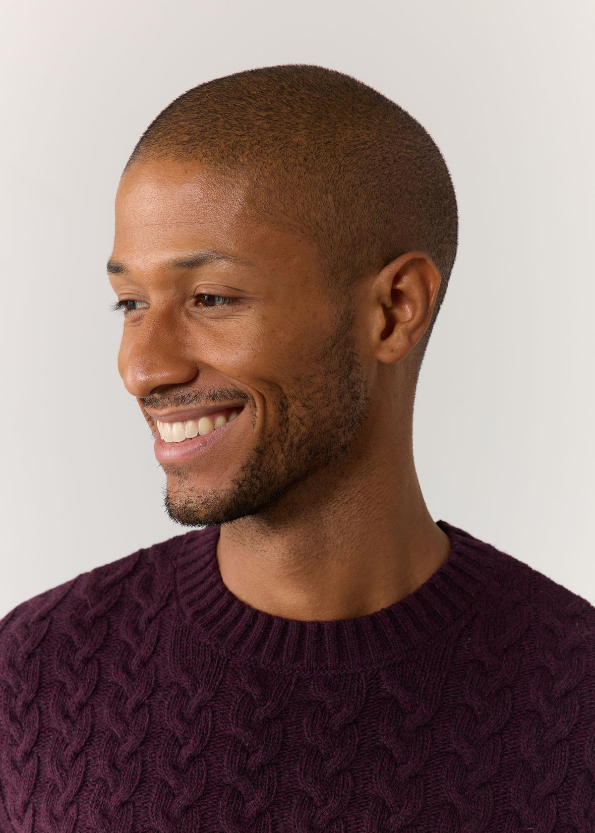 Pull col rond en laine mélangée unie bordeaux