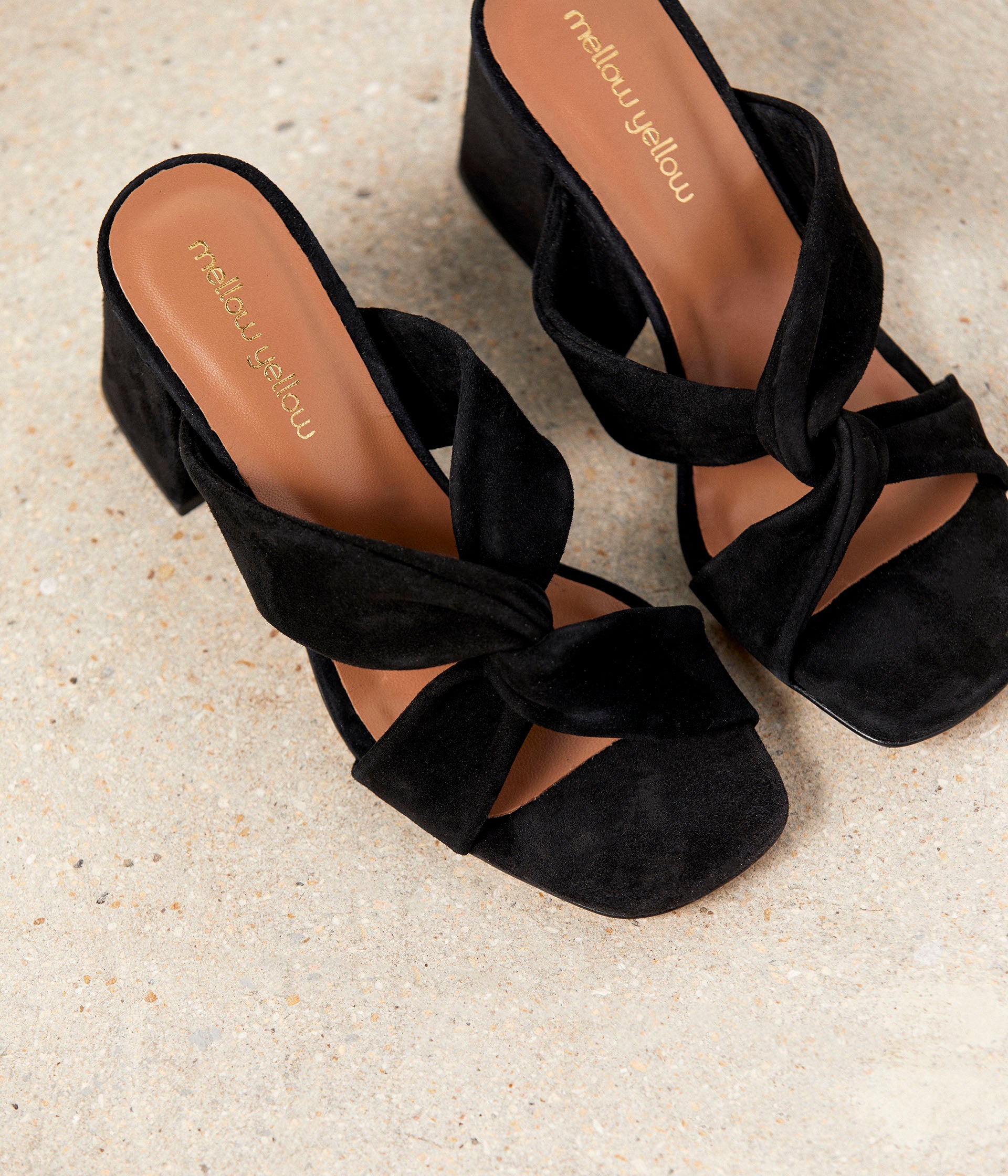 Mules noires Marcia