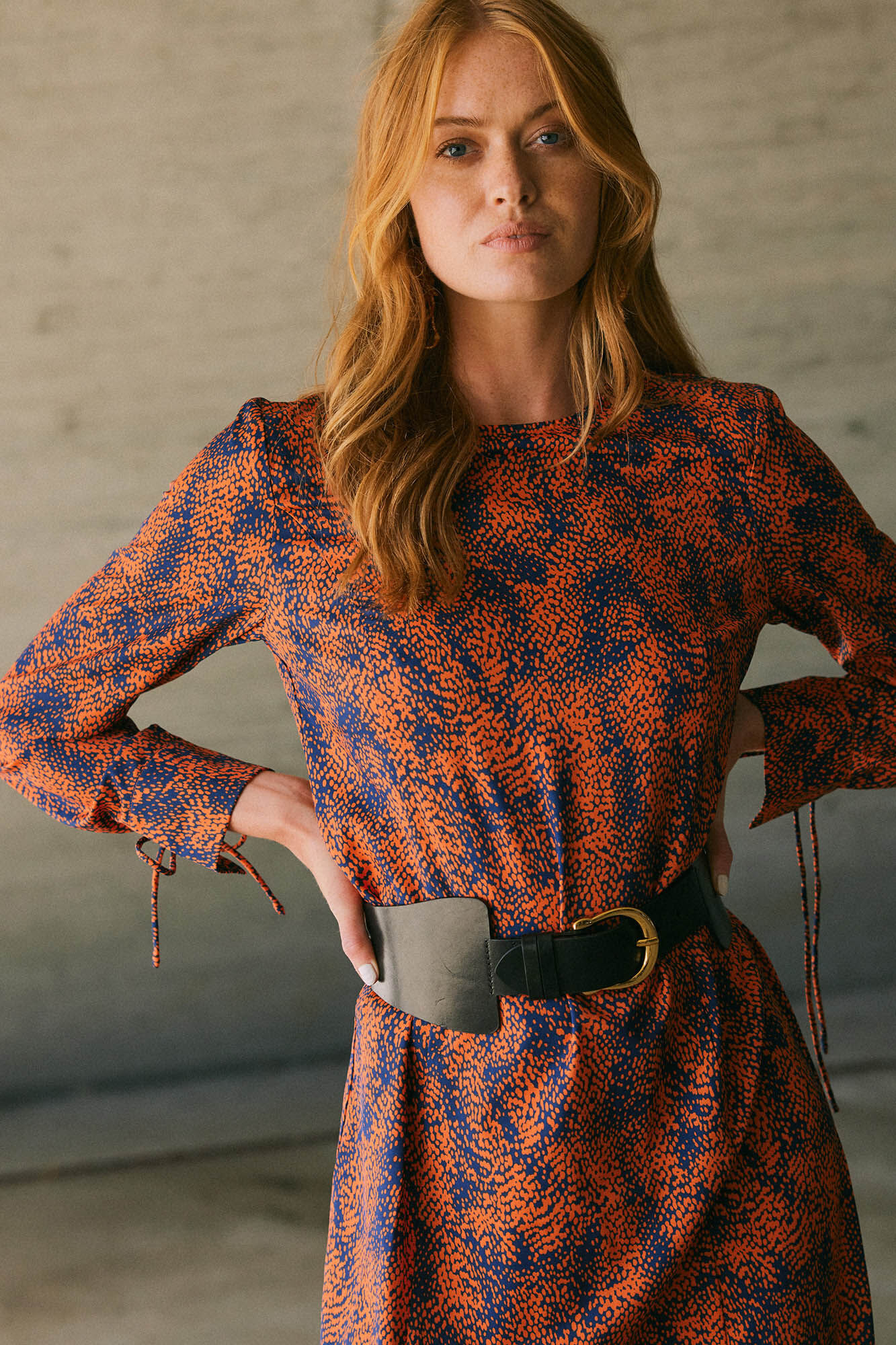 Vestido midi com gola redonda - Azul