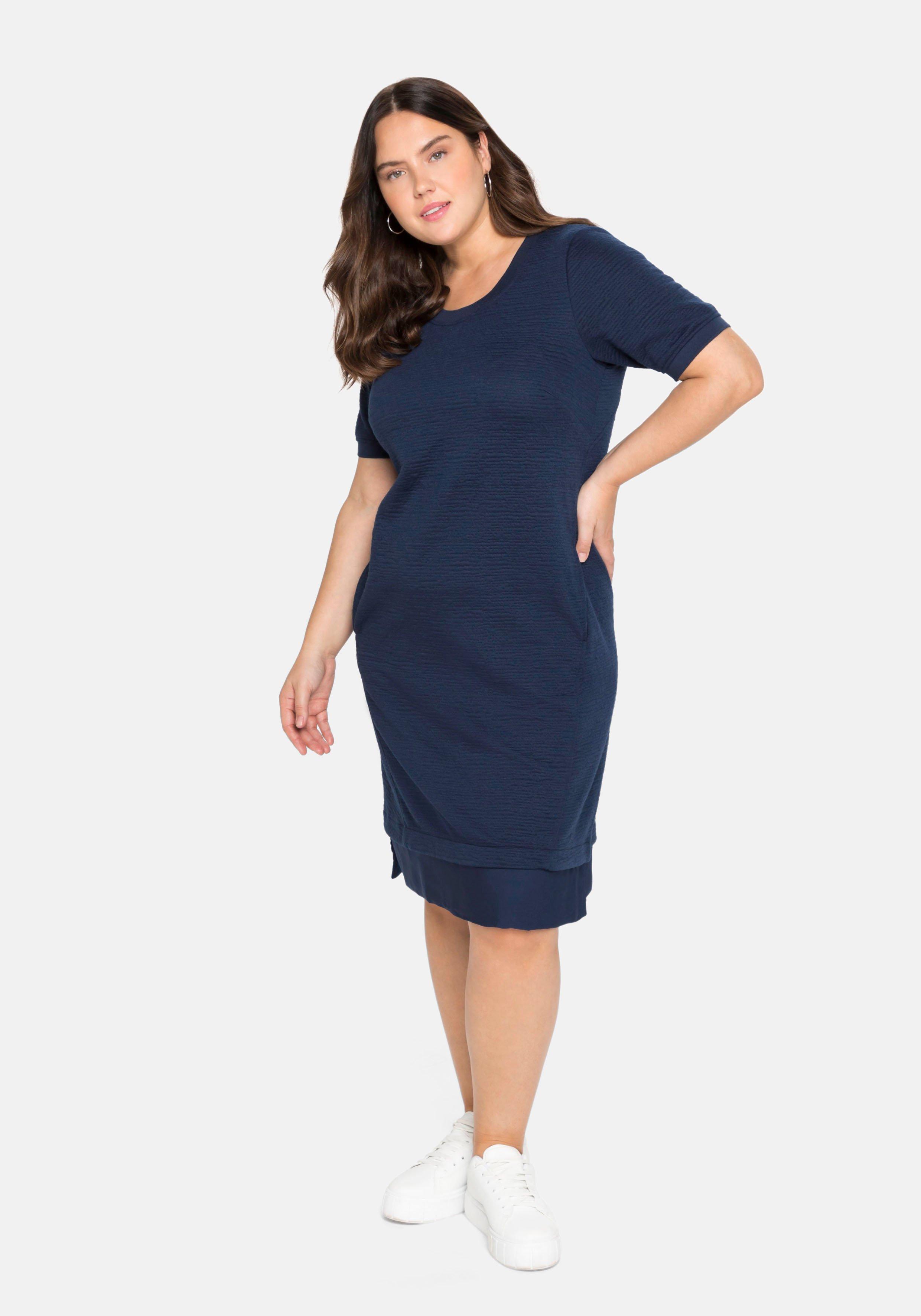 Sweatkleid mit Satineinsatz am Saum